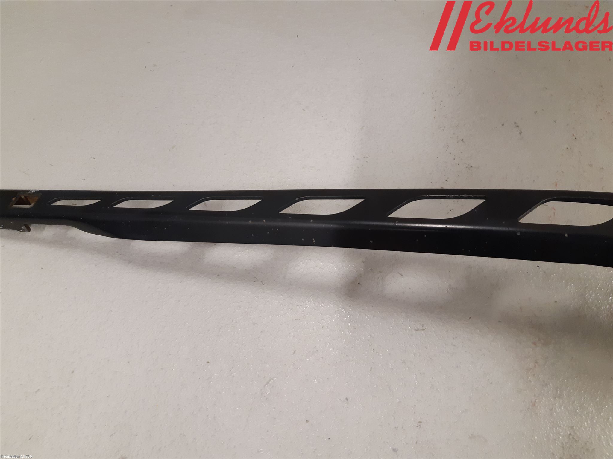 BMW 5 E60/61 Sed/Tou 02-10 Torkararm Armar Vindruta
