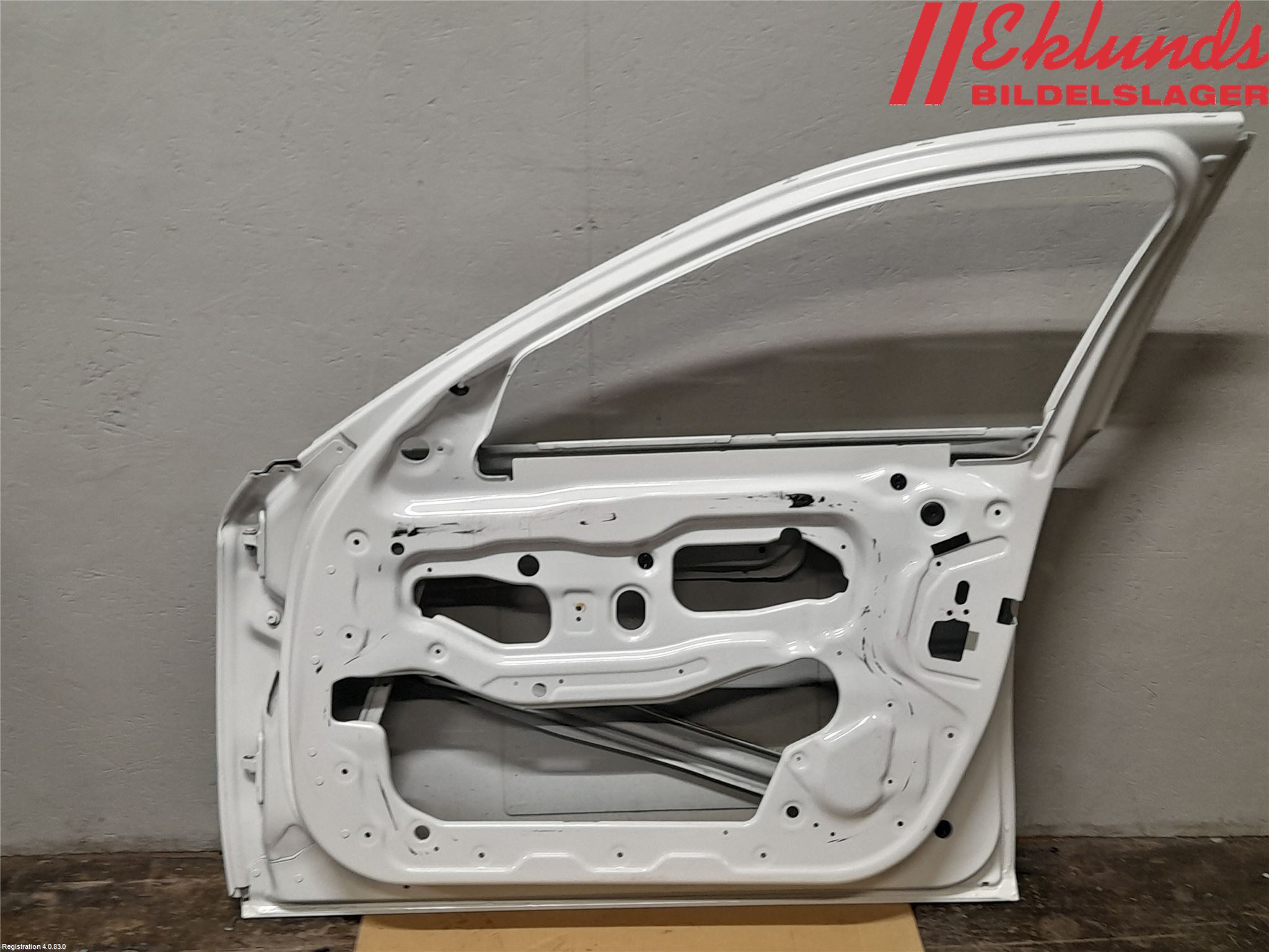 BMW 5 F10/F11/F18 09-17 Dörr Fram Höger