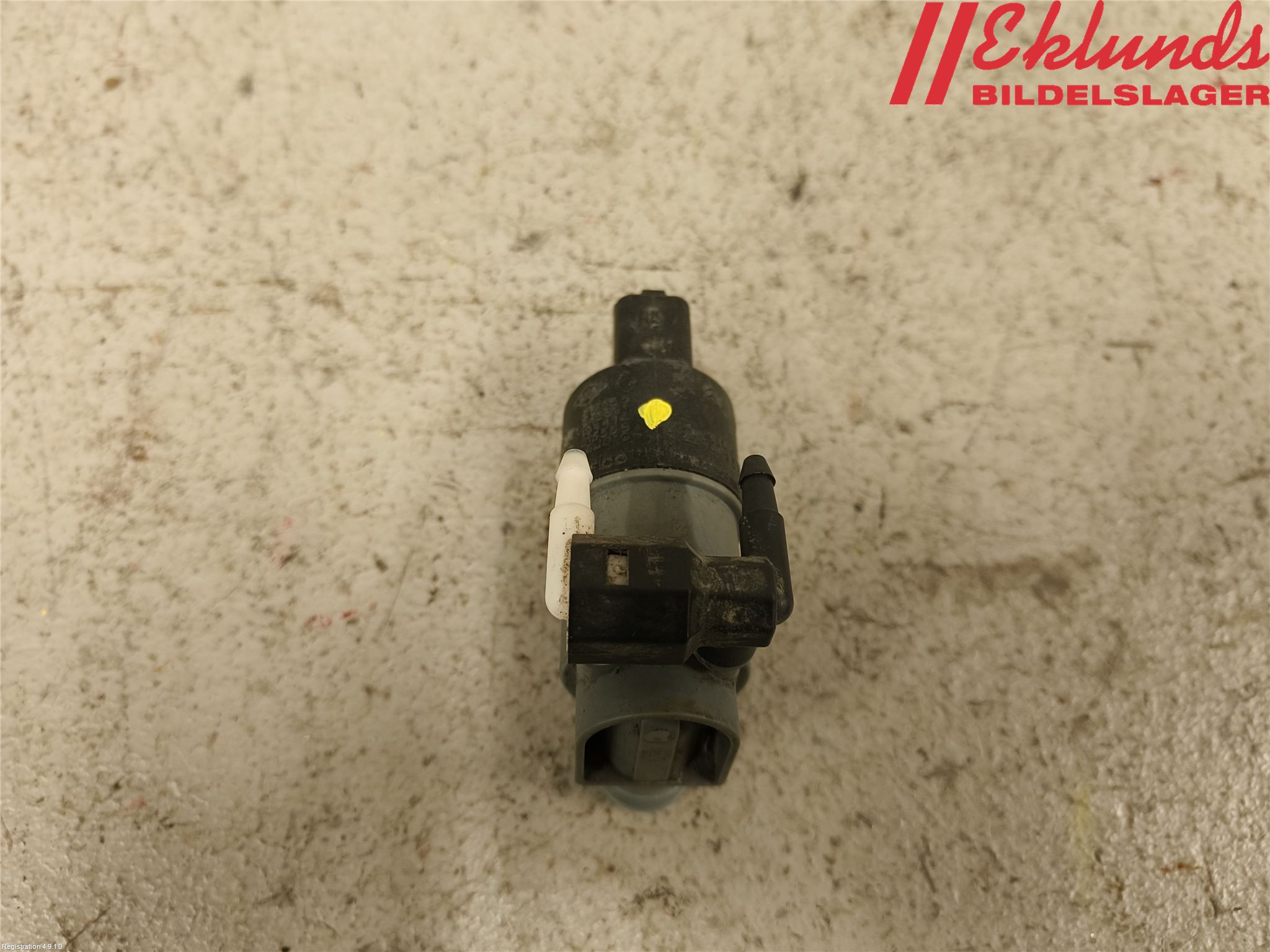 Nissan QASHQAI 14-17 Spolarpump Vindruta