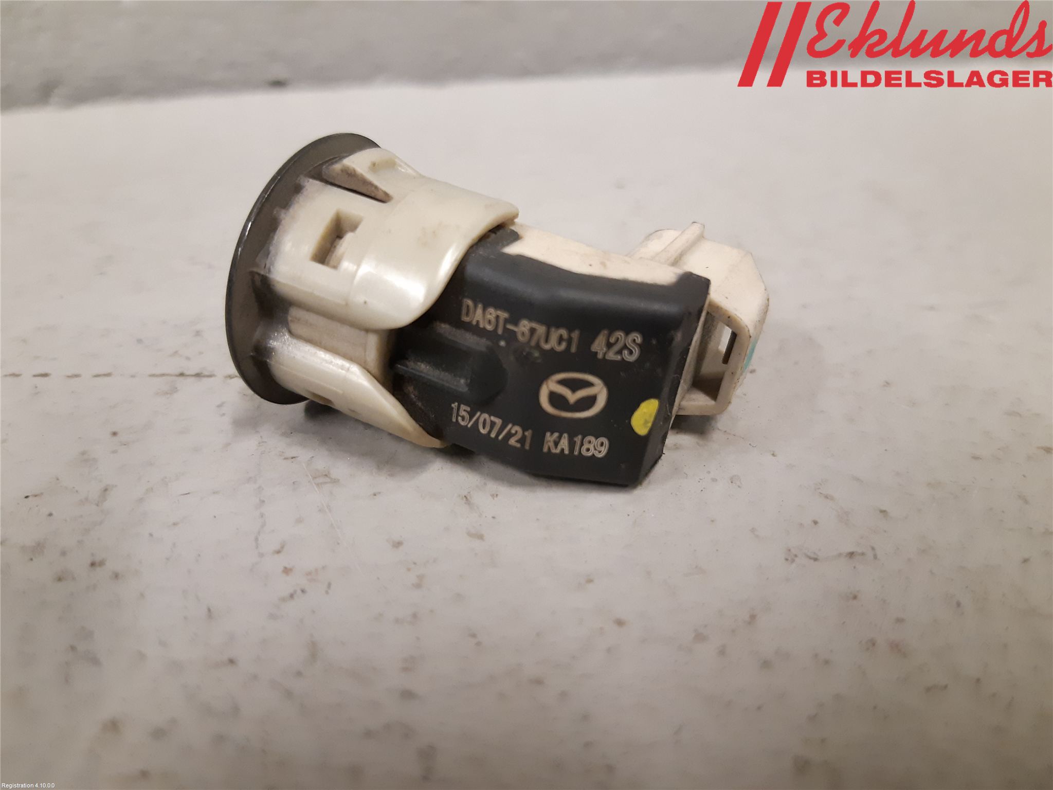 Mazda 2 (DJ) 15-22 Parkeringshjälp Backsensor
