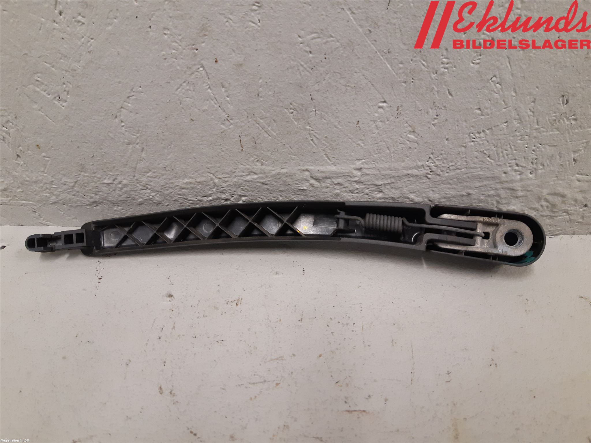 Ford FIESTA 13-17 Torkararm-Bakruta
