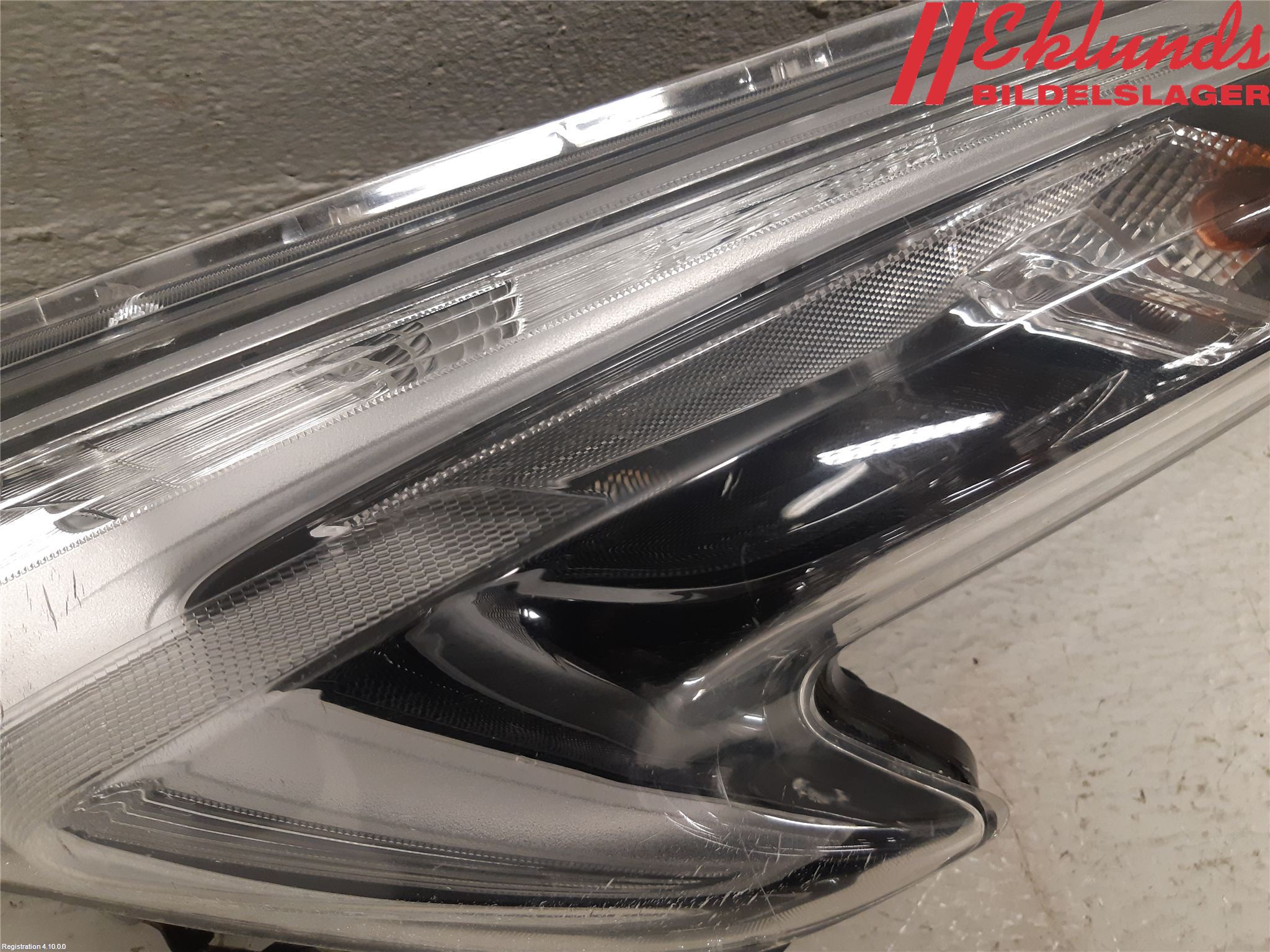 Nissan JUKE 14-19 Positionsljus Fram Vä