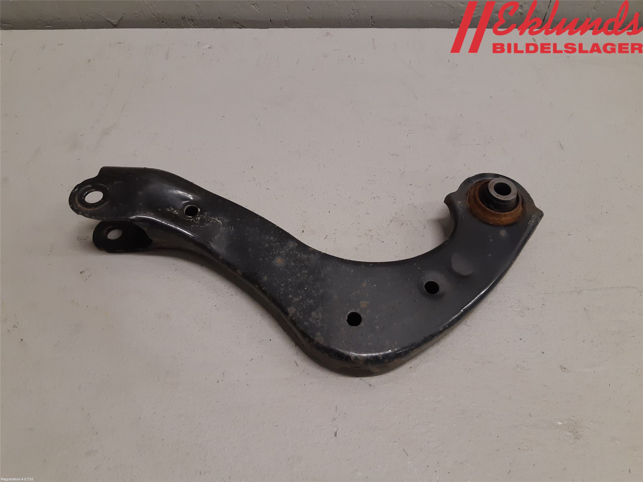 Toyota COROLLA 19- Bärarm Bak Övre Höger