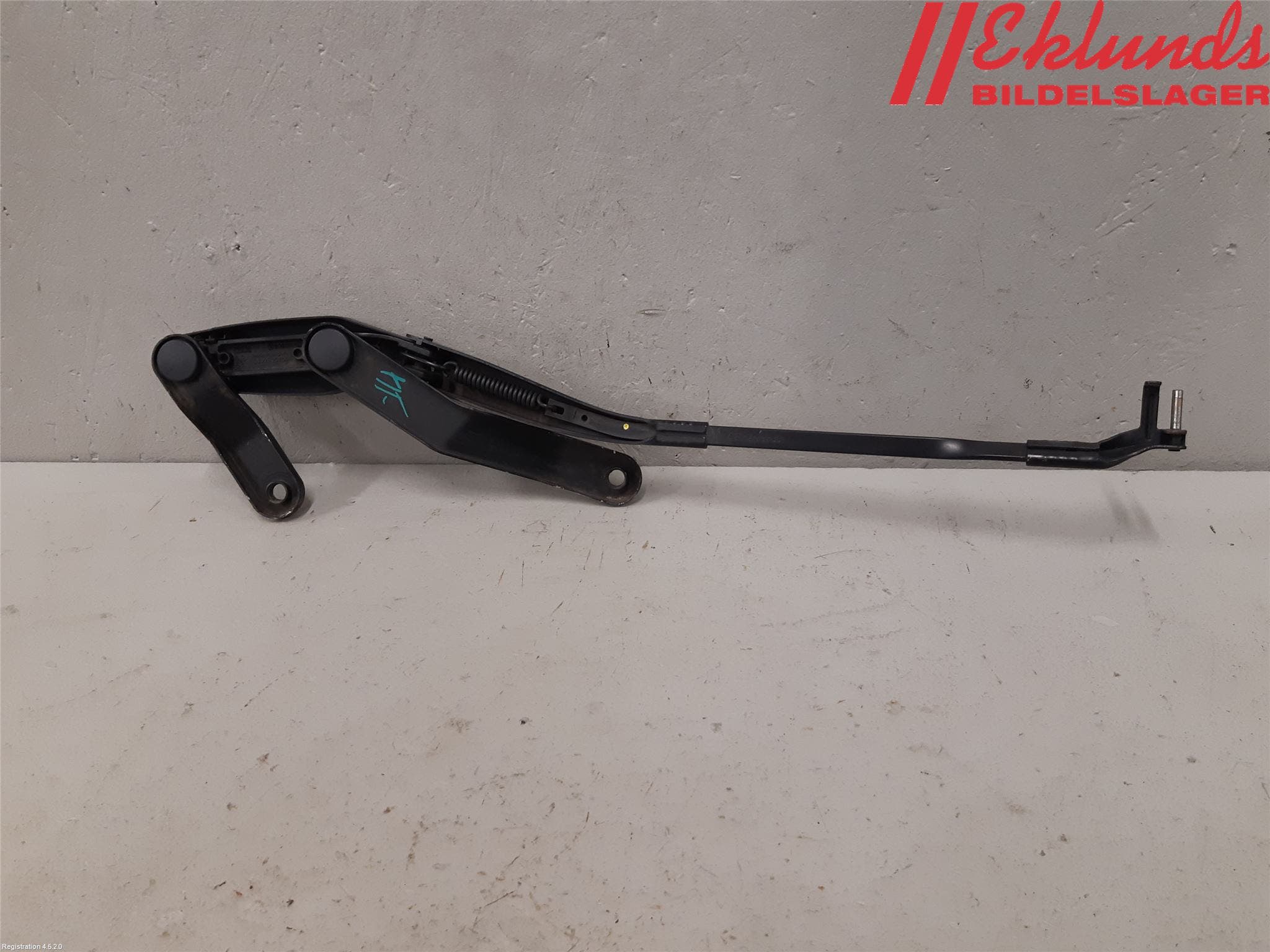 Mercedes-Benz MB E-KLASS (W212) 09-16 Torkararm Armar Vindruta