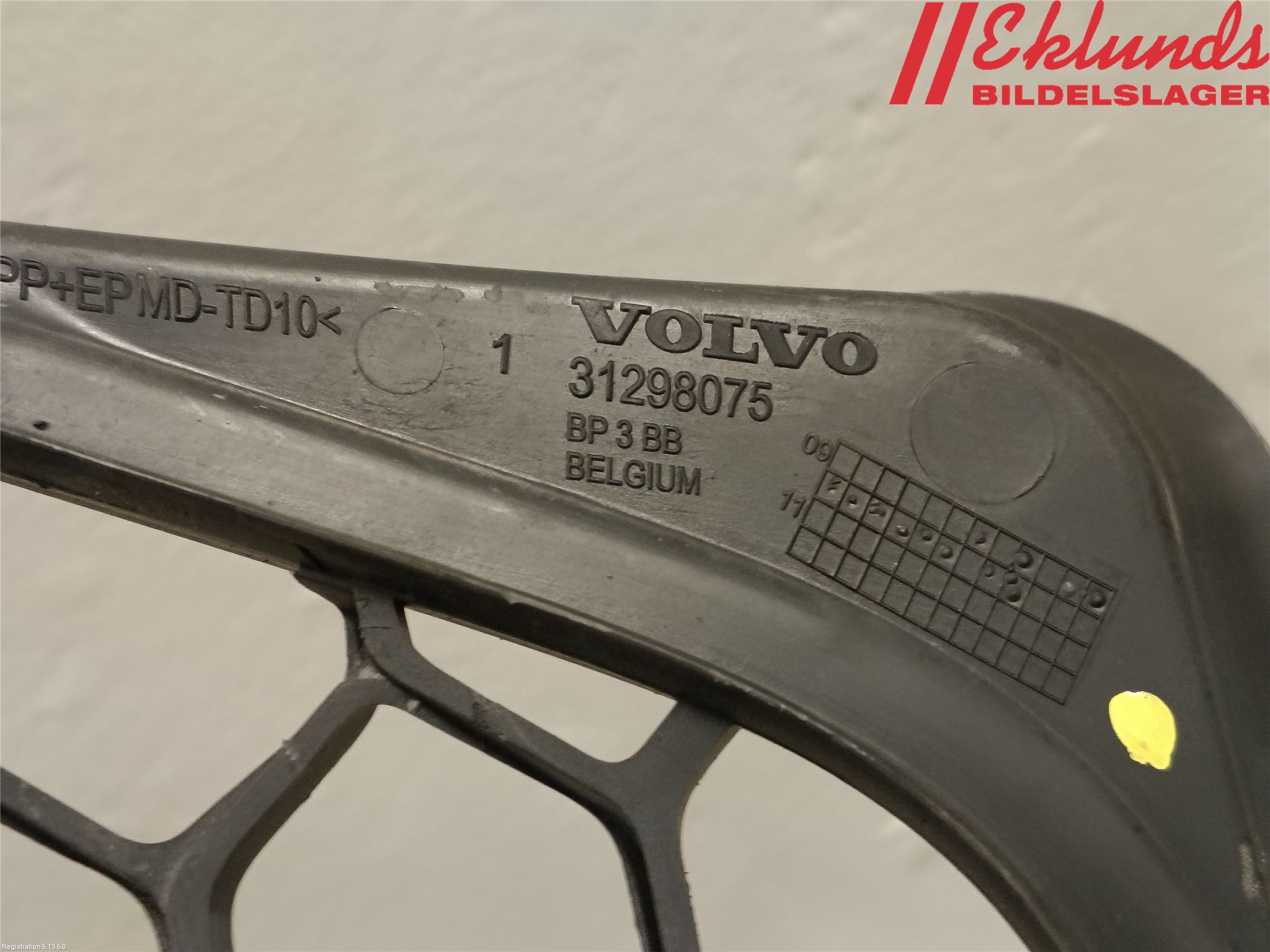 Volvo C30 10-13 Stöt Utfyllnad-List-Grill
