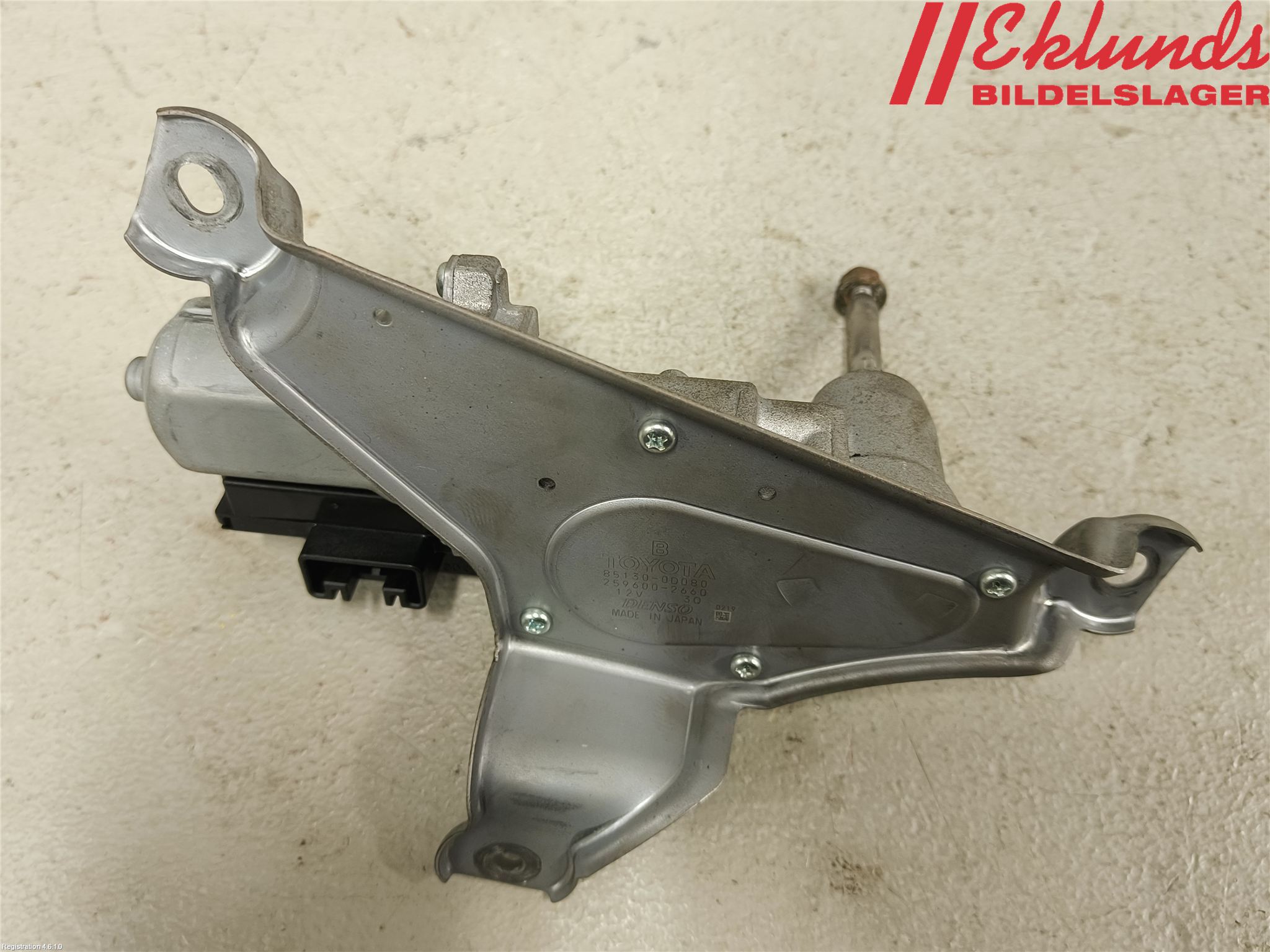 Toyota YARIS XP130 12-14 Torkarmotor Baklucka