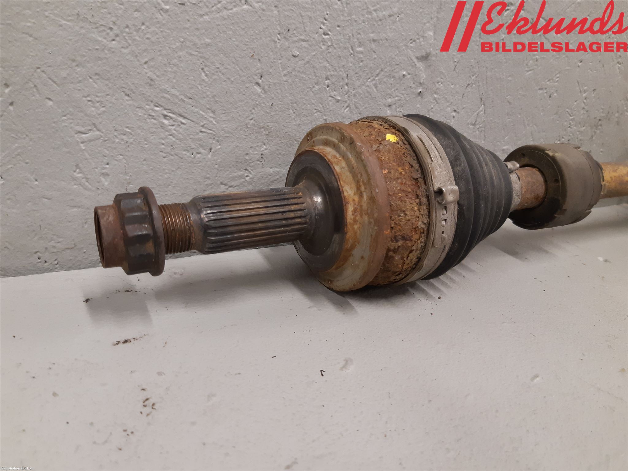 Toyota AVENSIS 09-15 Drivaxel Fram Höger