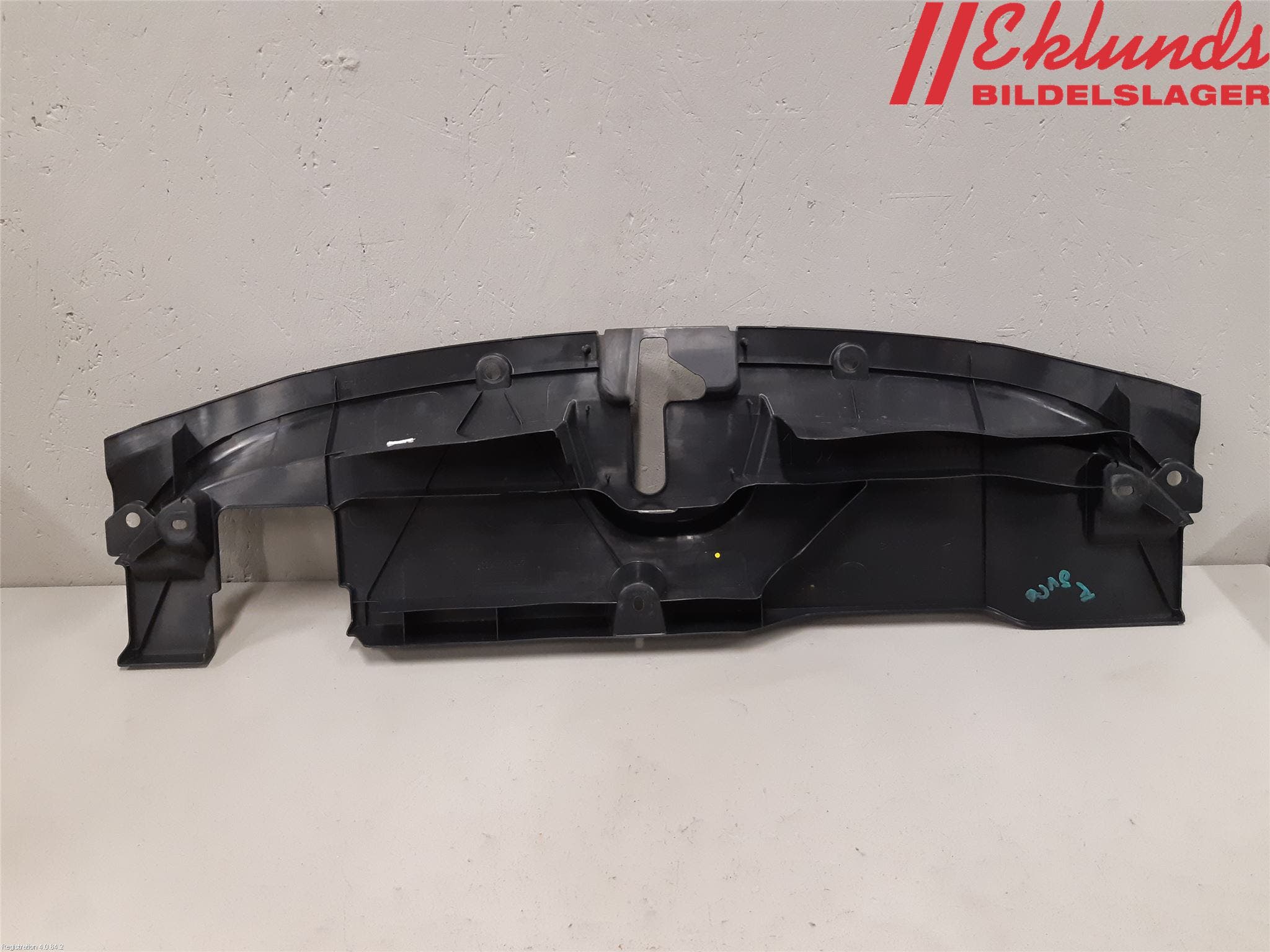 Toyota COROLLA 19- Täckplast Front