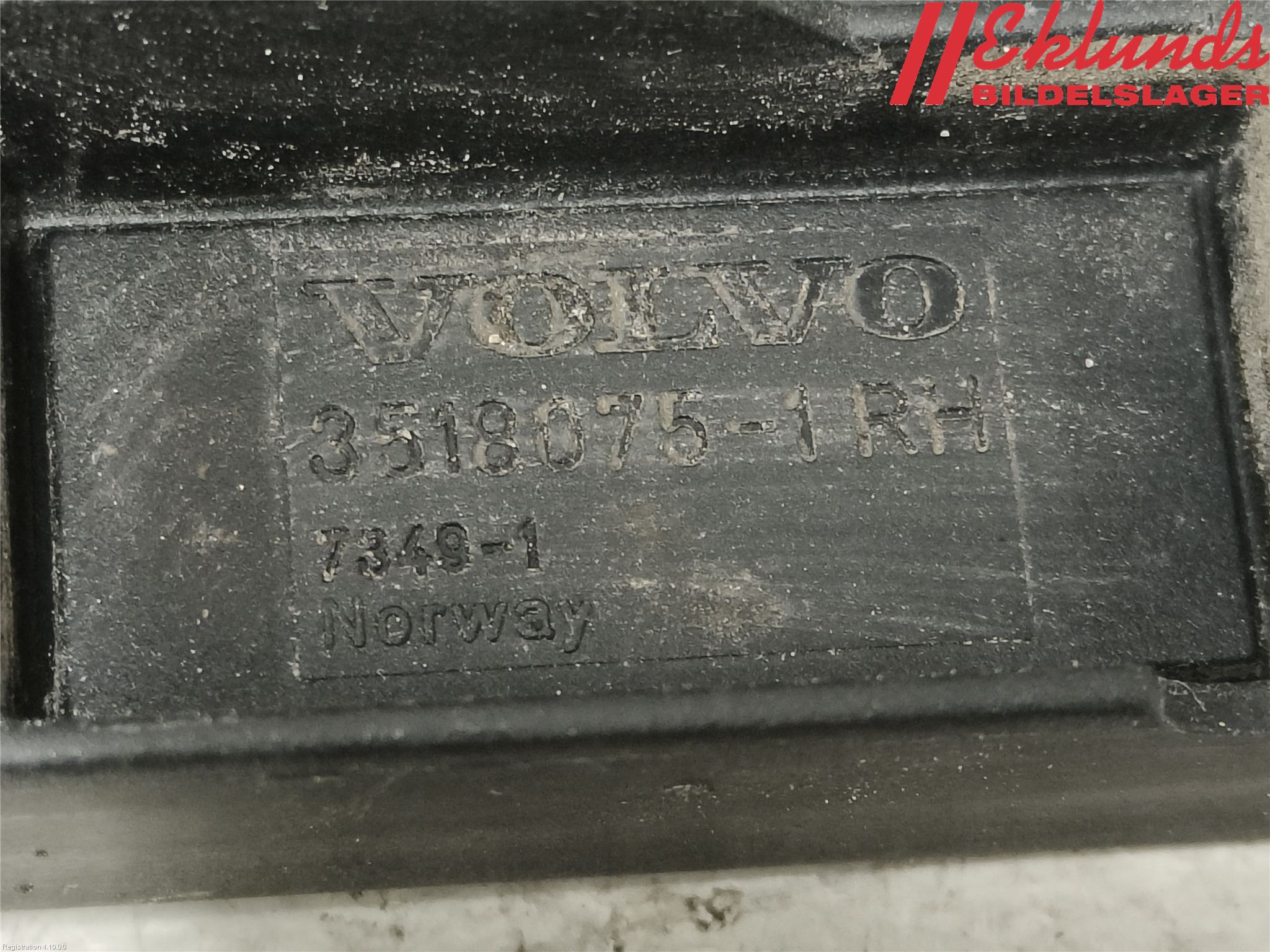 Volvo 940 91-98 Stötfångarfäste Fram Hö