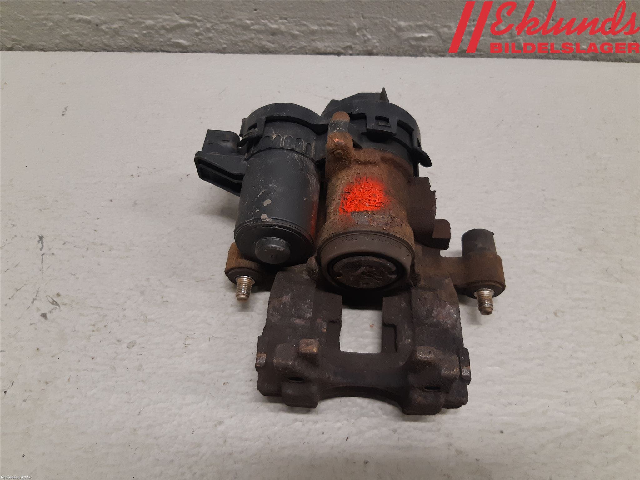 Volvo V90 17->> Bromsok Bak Vänster