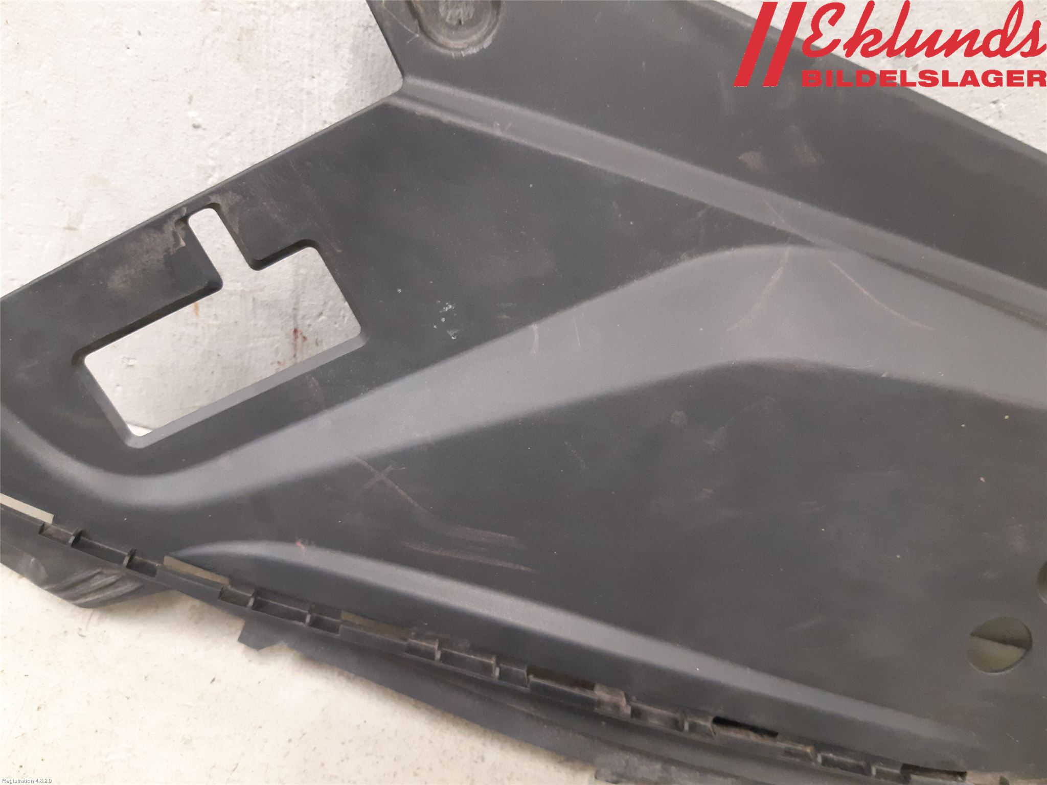 Volvo XC90/RECHARGE 16- Täckplast Front