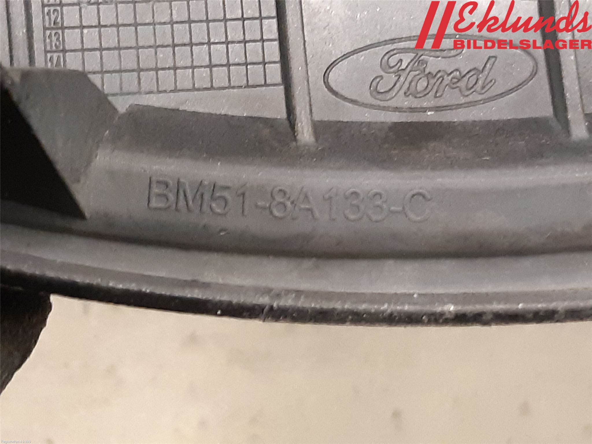 Ford FOCUS 11-14 Grill Komp