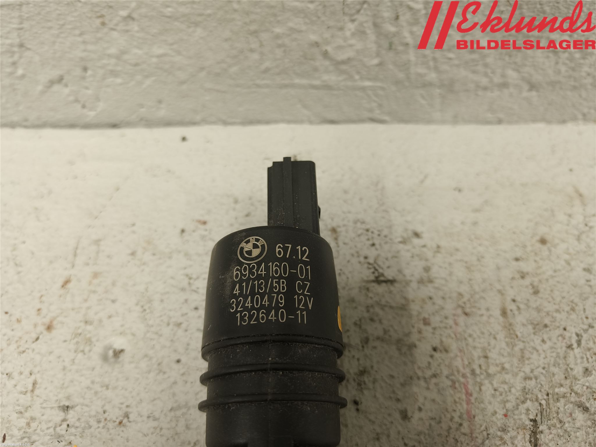 BMW 5 F10/F11/F18 09-17 Spolarpump Vindruta