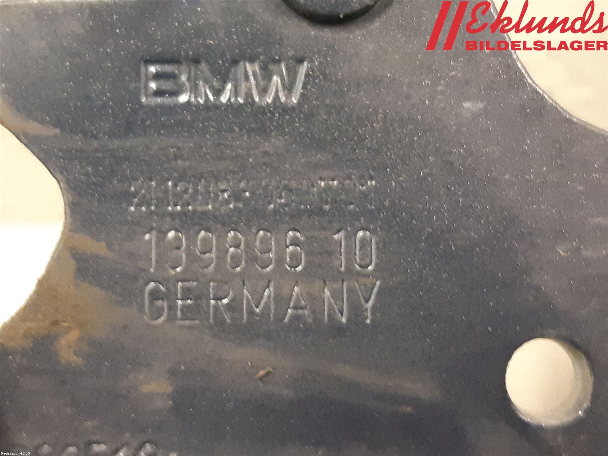 BMW 1 F20/F21 11-19 Huvgångjärn