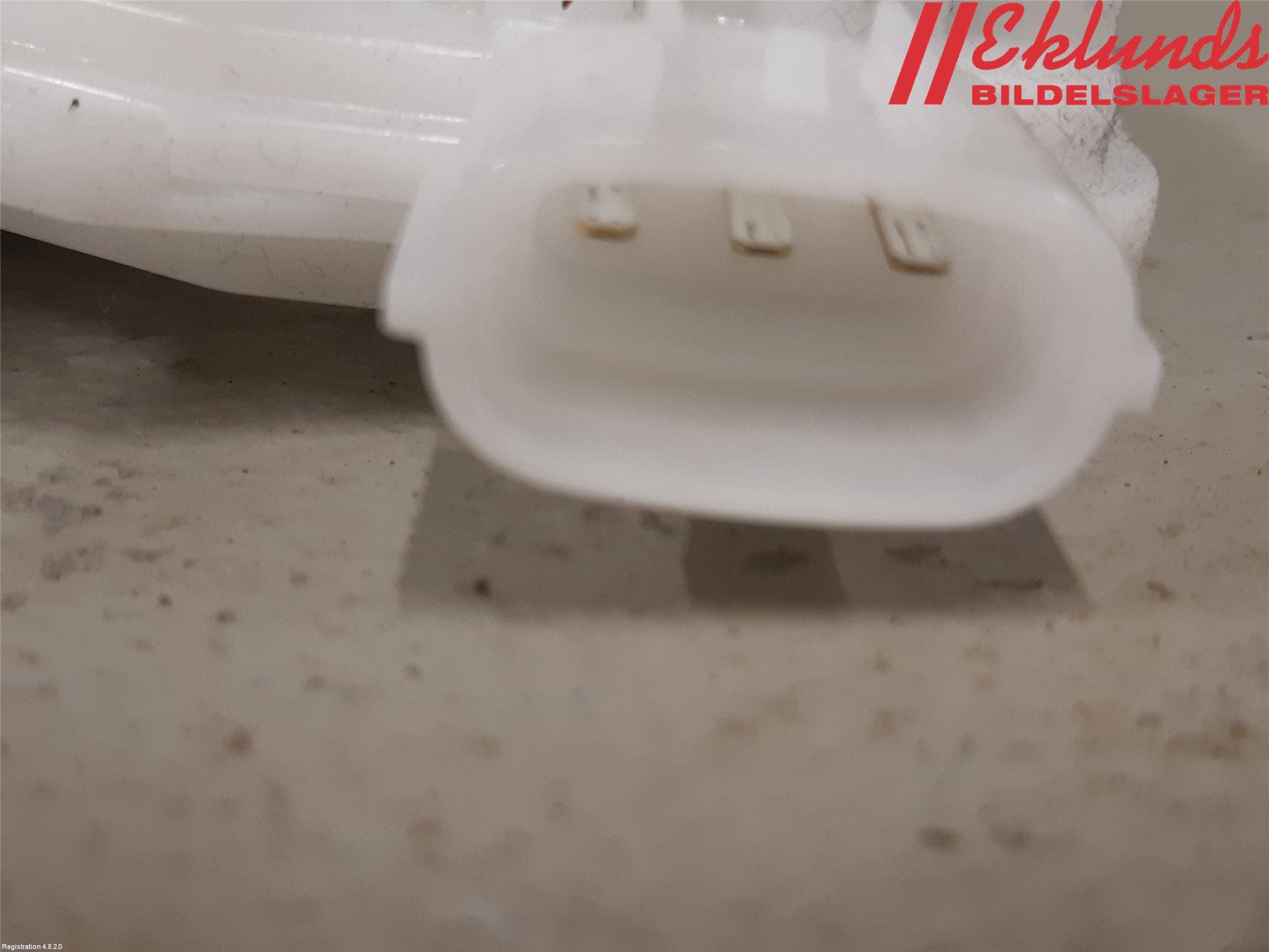 Toyota YARIS XP130 15-20 Låskista Baklucka