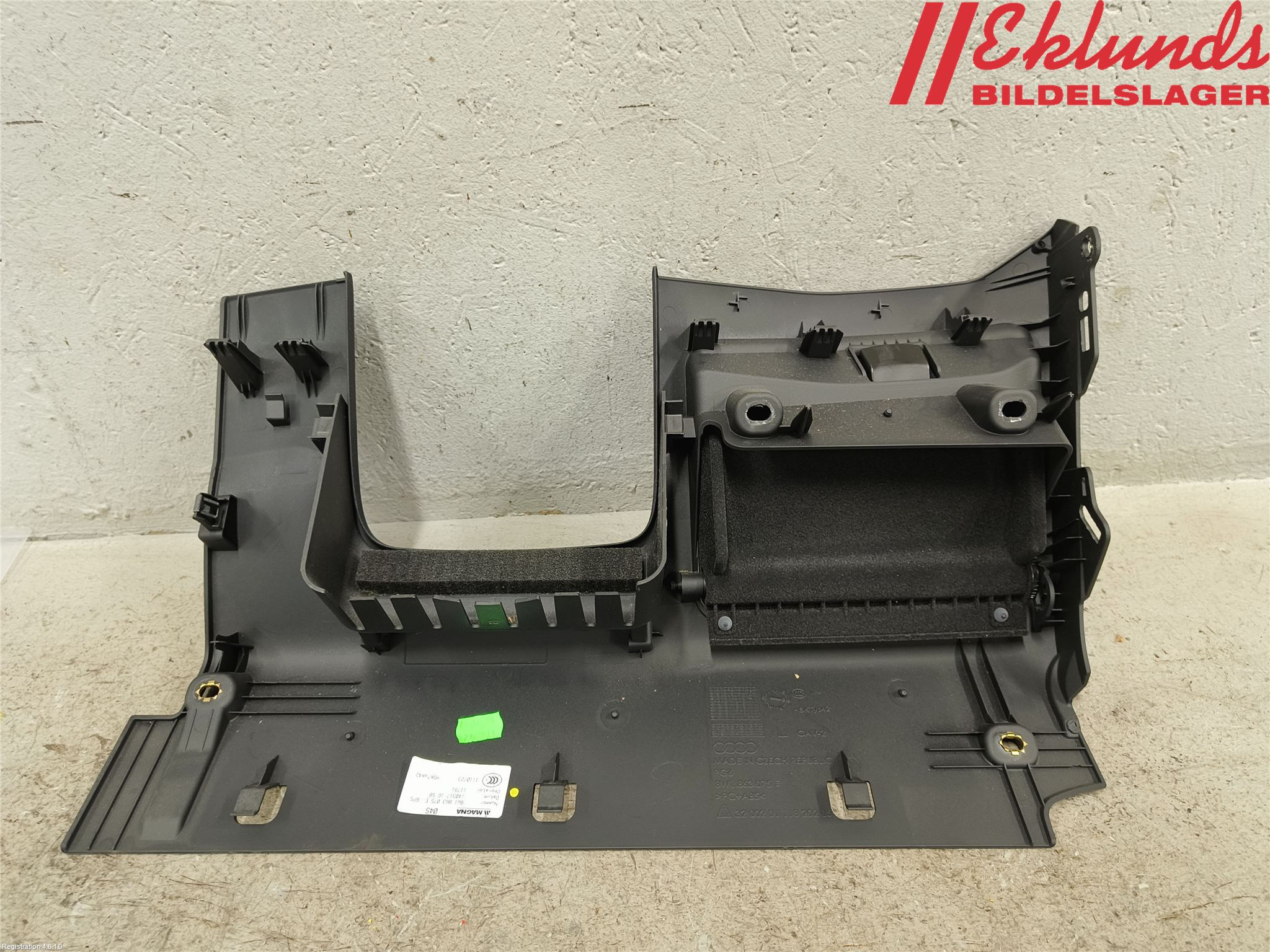 Audi A5 17- Instrumentbräda Förvaringsfack