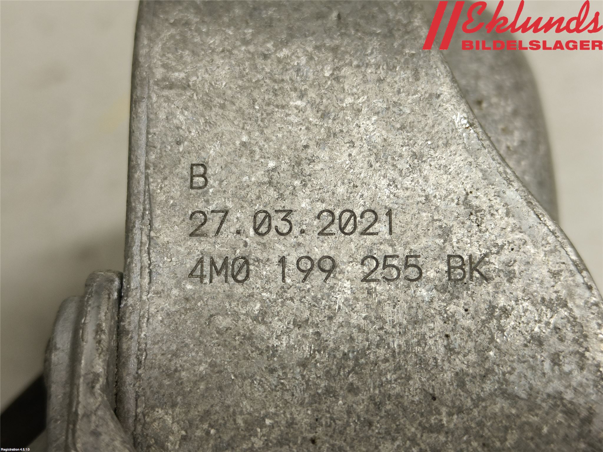 Audi A6 F2/C8 19- Motorkudde