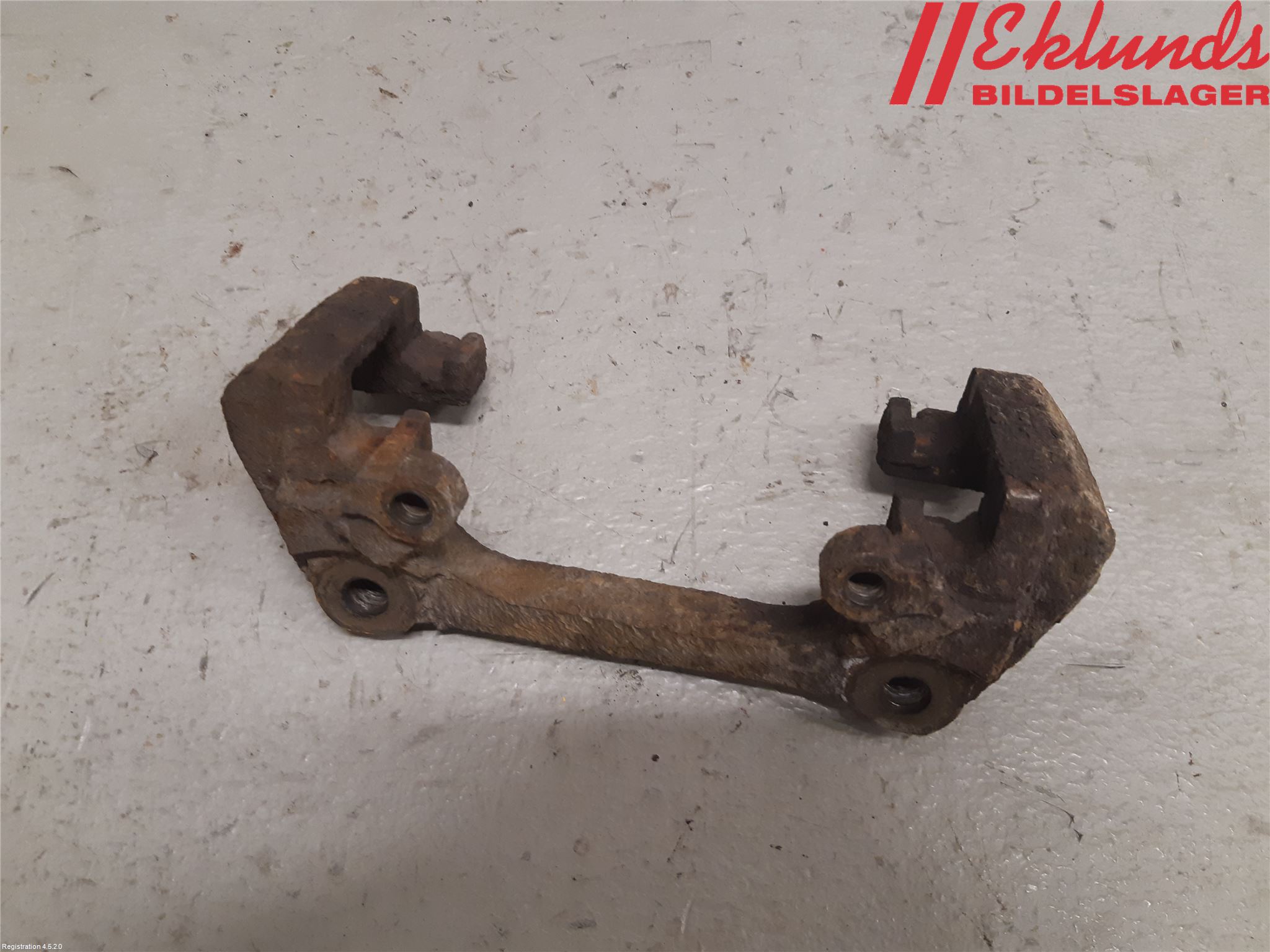 Volvo V70 00-04 Bromsokshållare