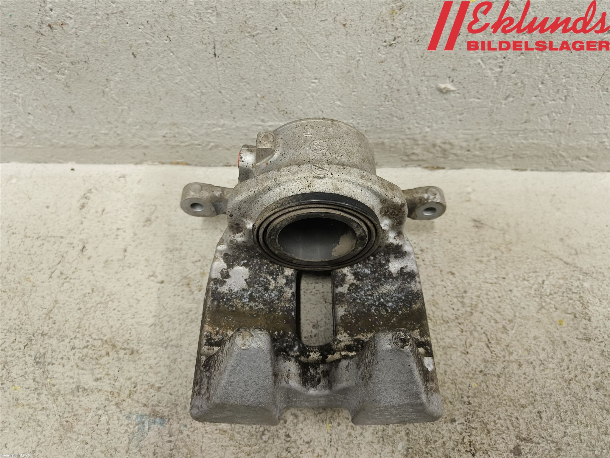 BMW 5 G30/G31/F90 17-23 Bromsok Fram Höger