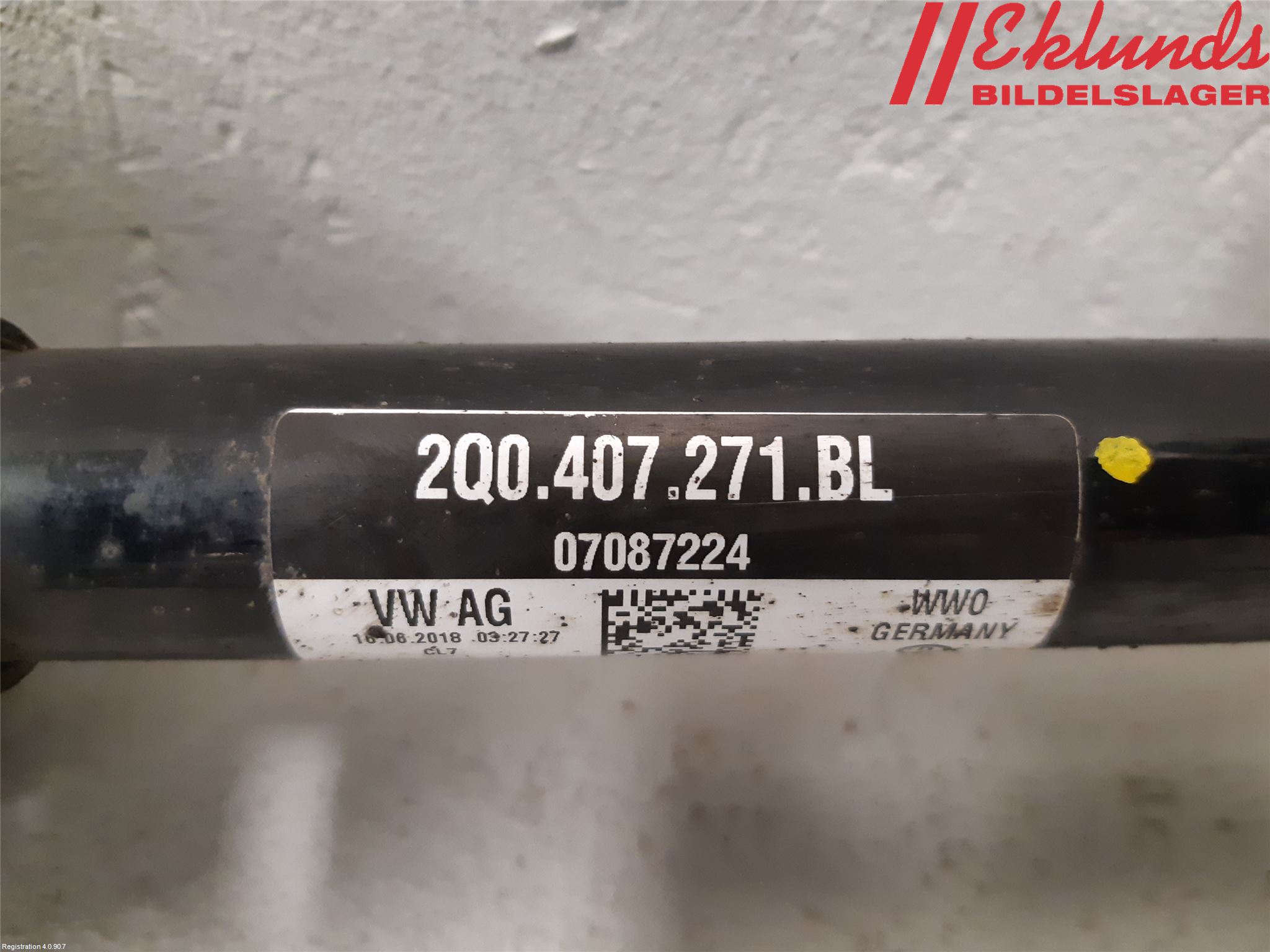 Volkswagen VW POLO VI 18->> Drivaxel Fram Vänster