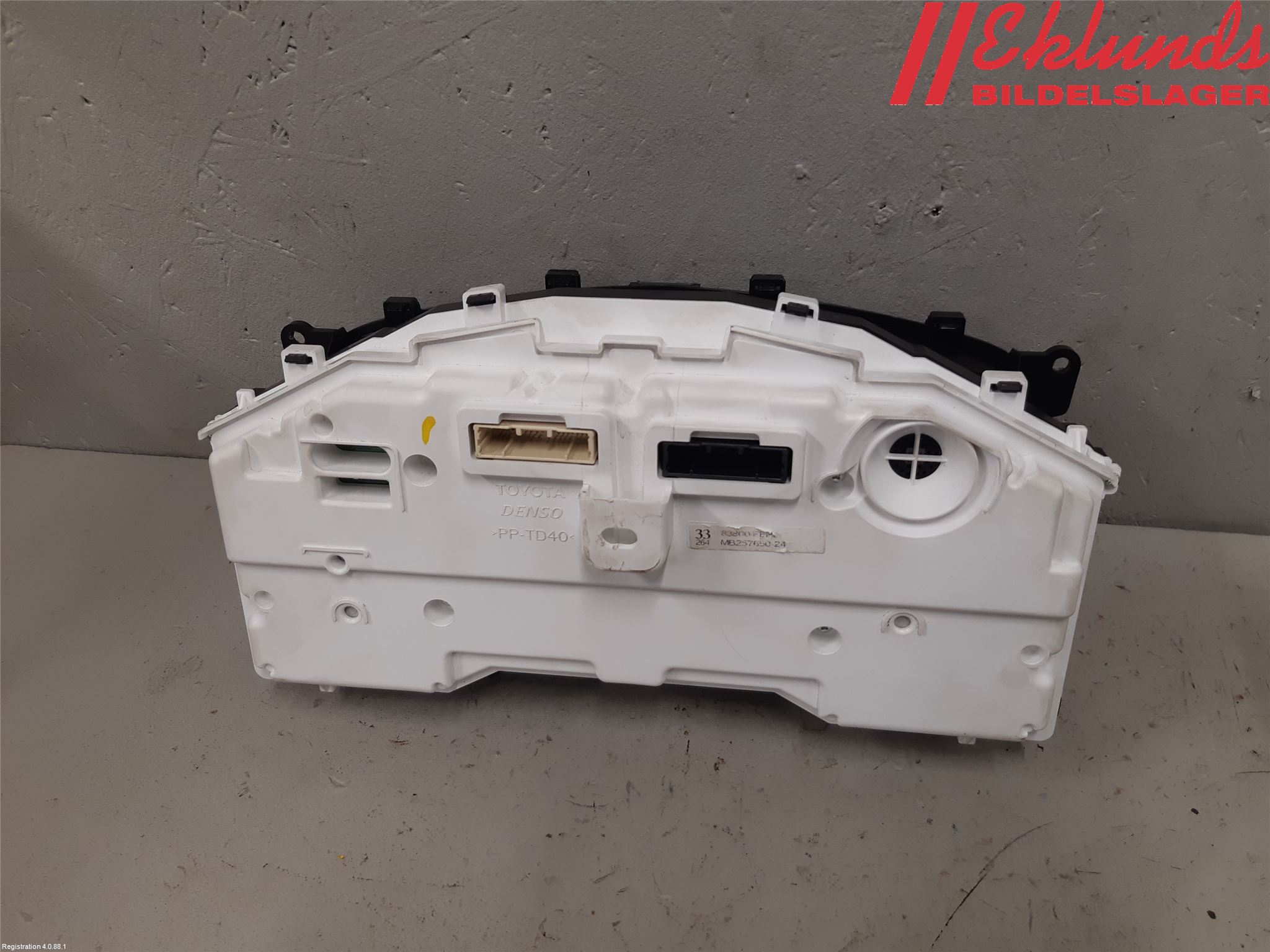 Toyota COROLLA 19- Instrument Komb