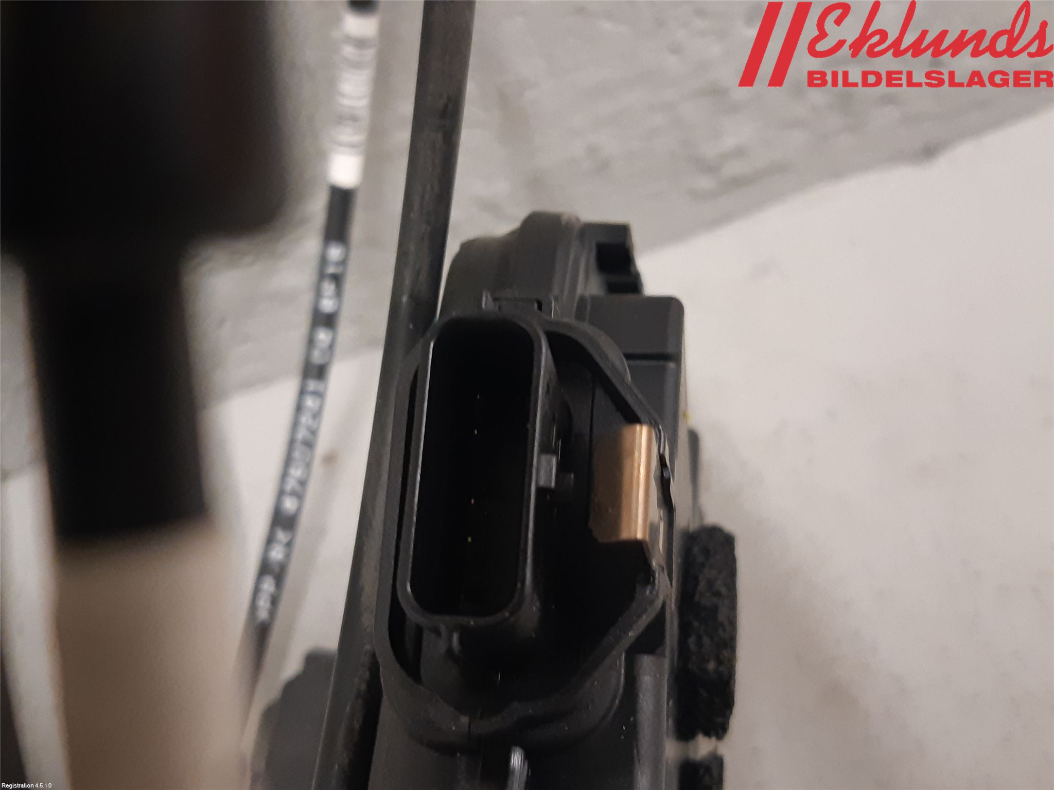 Opel VIVARO 15-19 Låskista-Dörrlås