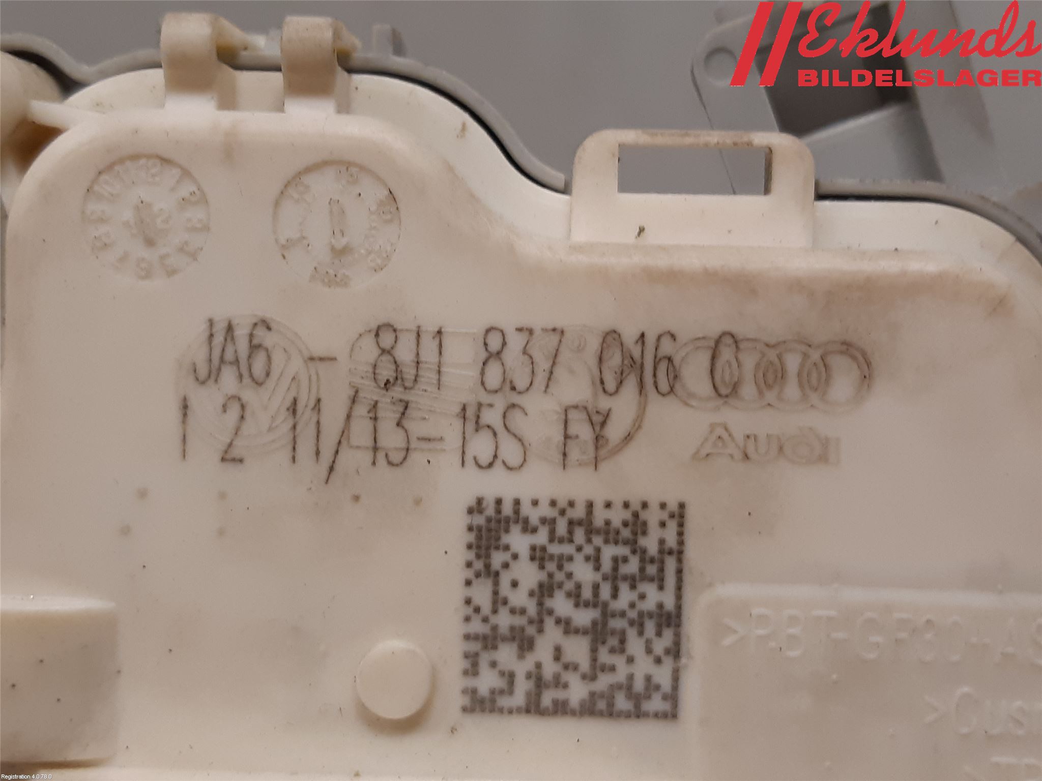 Audi A4 ALLROAD 09-16 Låskista-Dörrlås