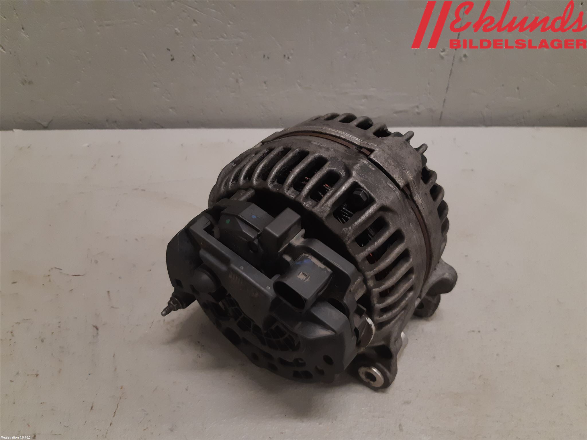 Volkswagen VW GOLF VI 09-13 Generator