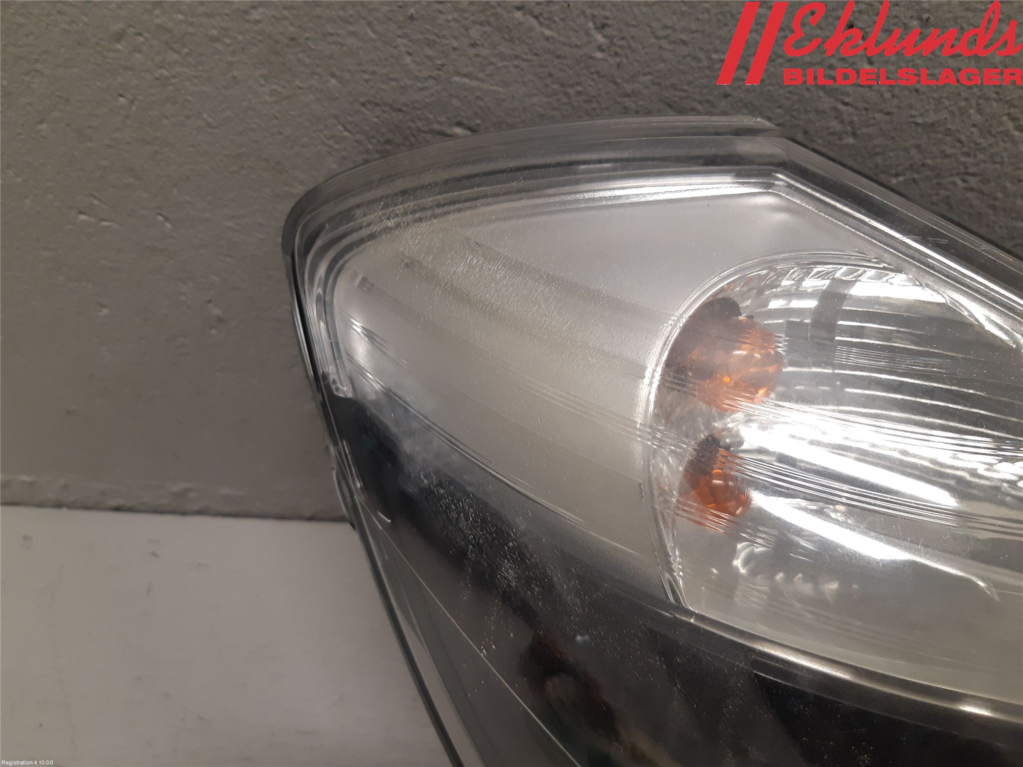 Renault CLIO III  09-12 Strålkastare Höger