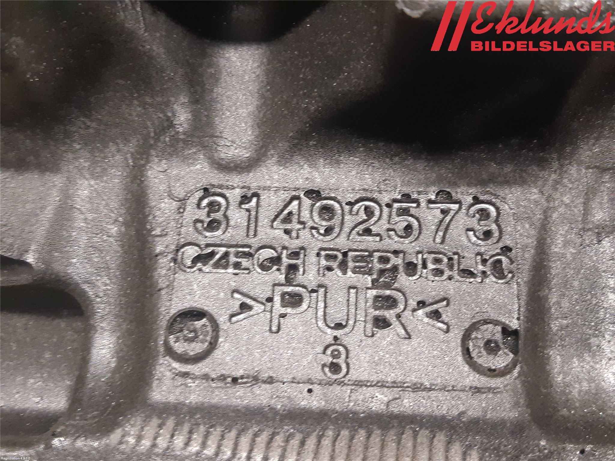 Volvo V40 12-19 Motorkåpa