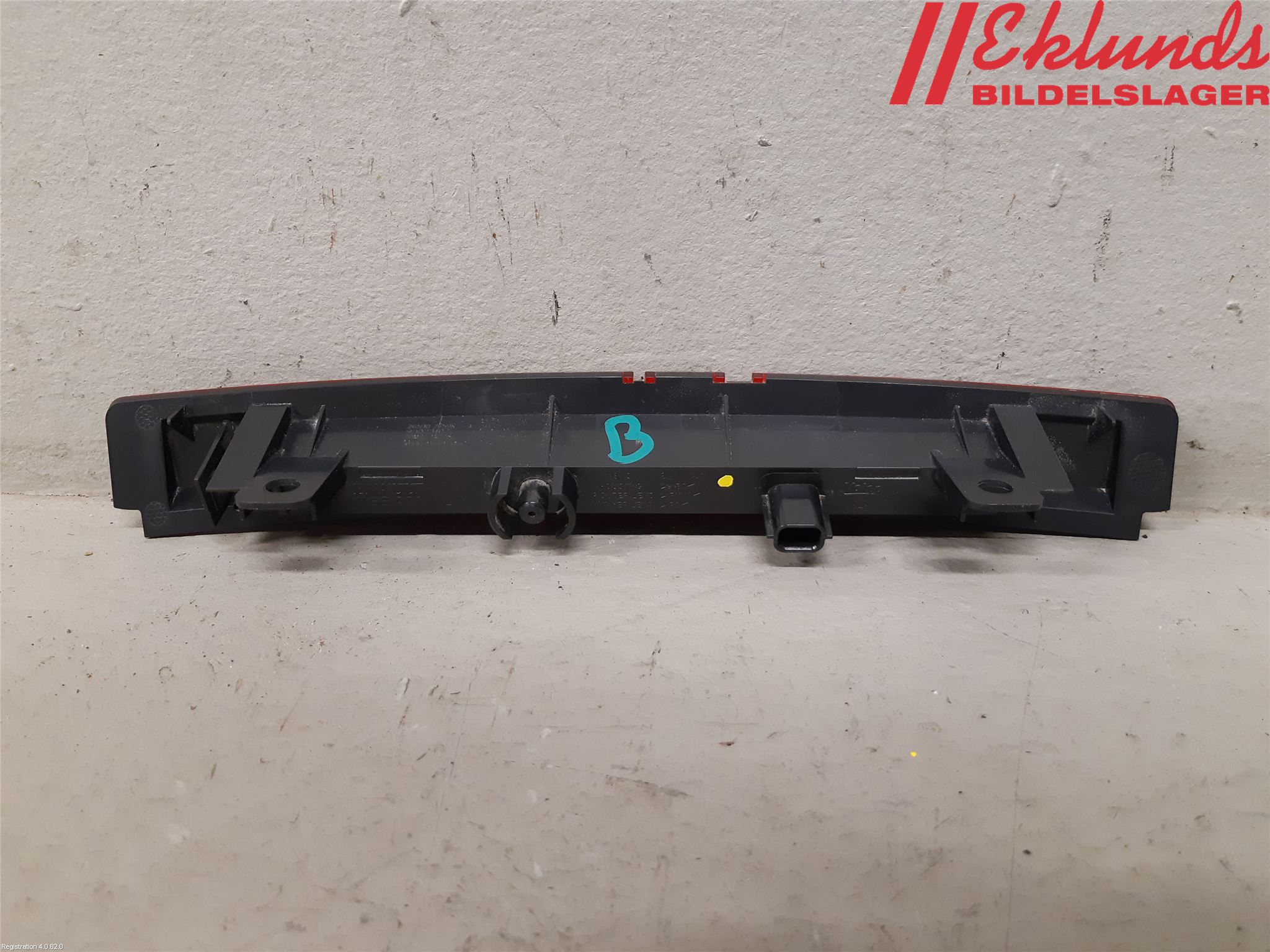 Renault CAPTUR 13-19 Bromsljus Bakruta