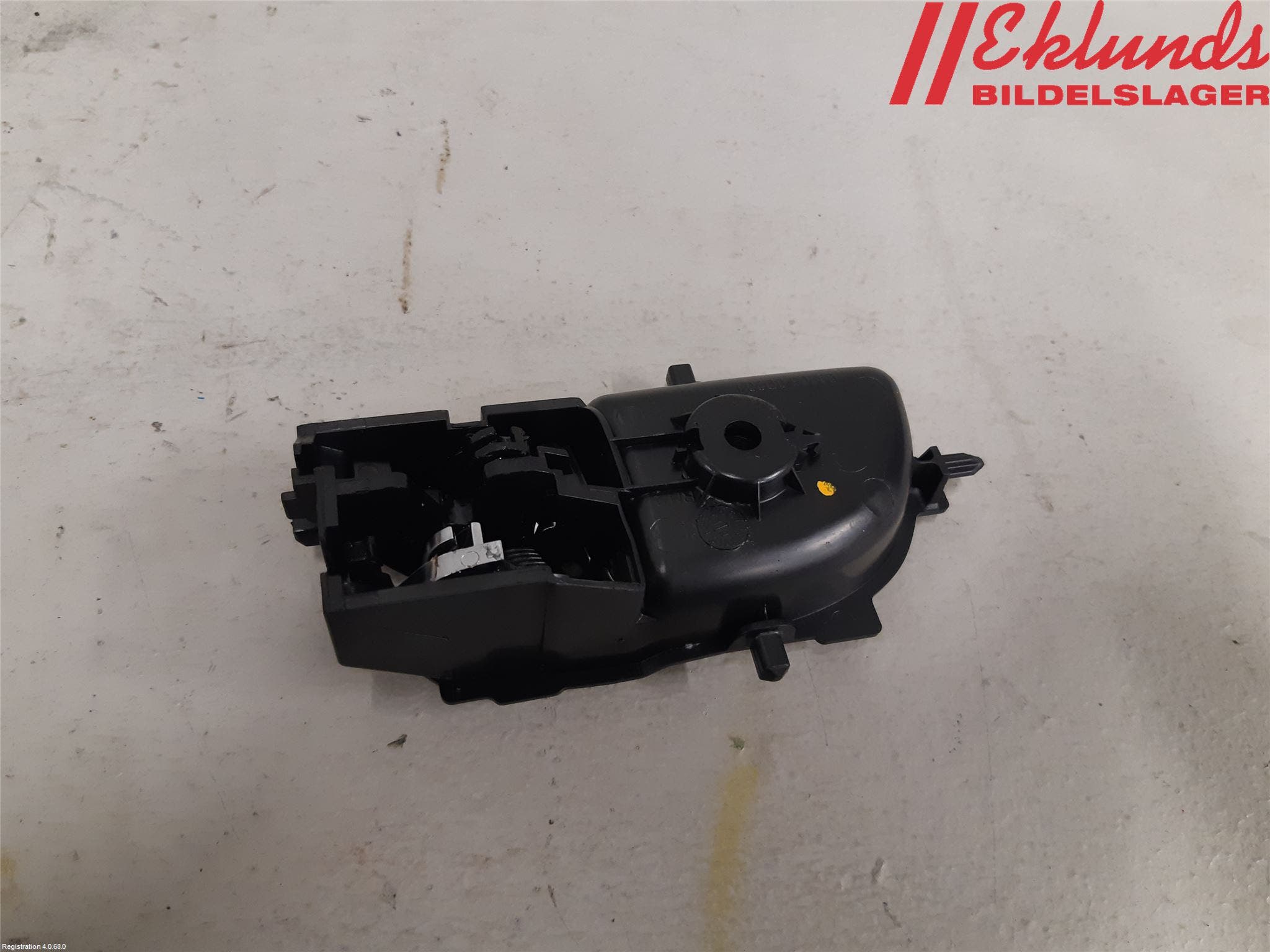 Toyota YARIS XP130 15-20 Dörrhandtag Inre Hö