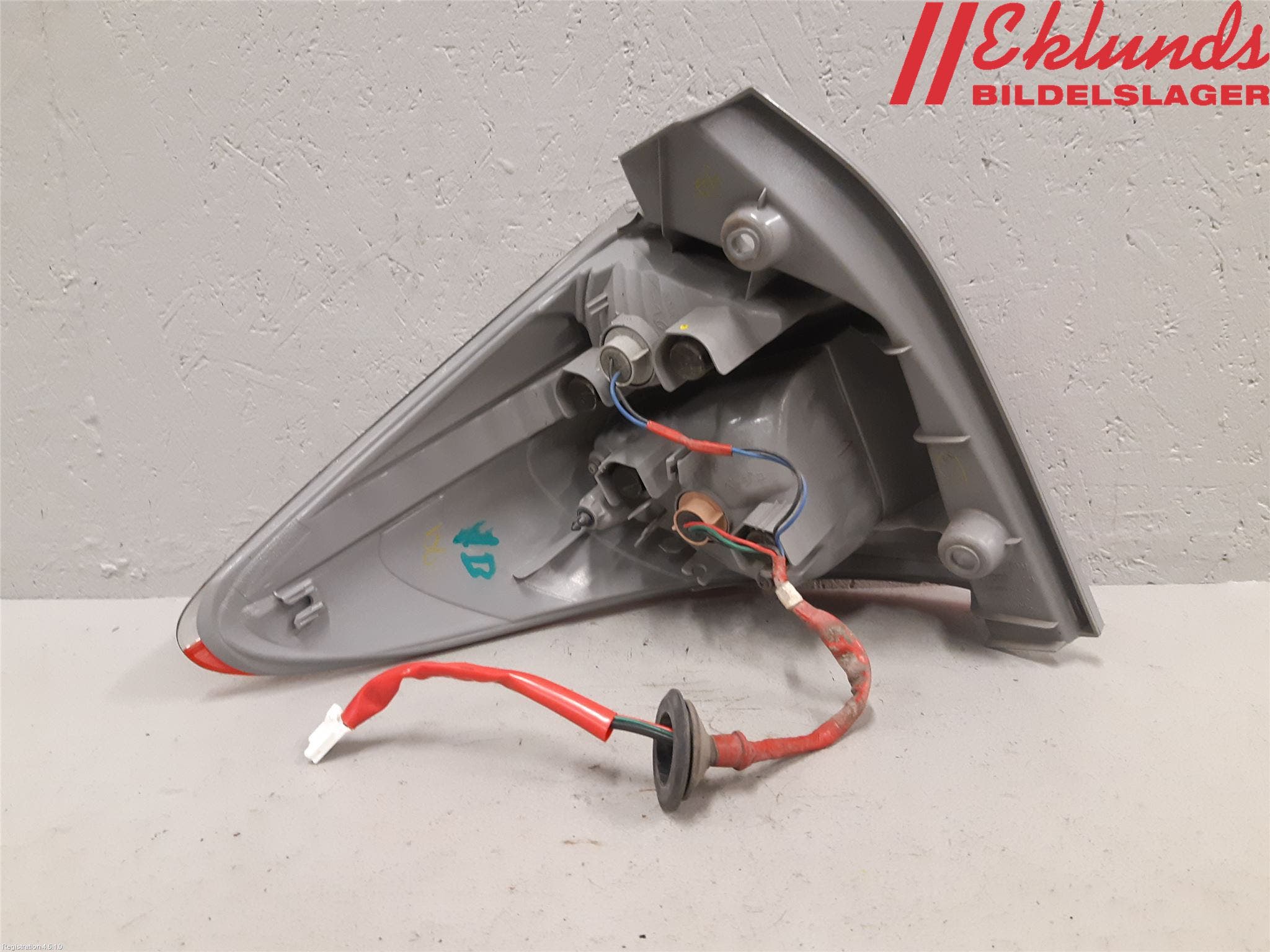 Toyota VERSO-S 11-16 Bakljus Höger