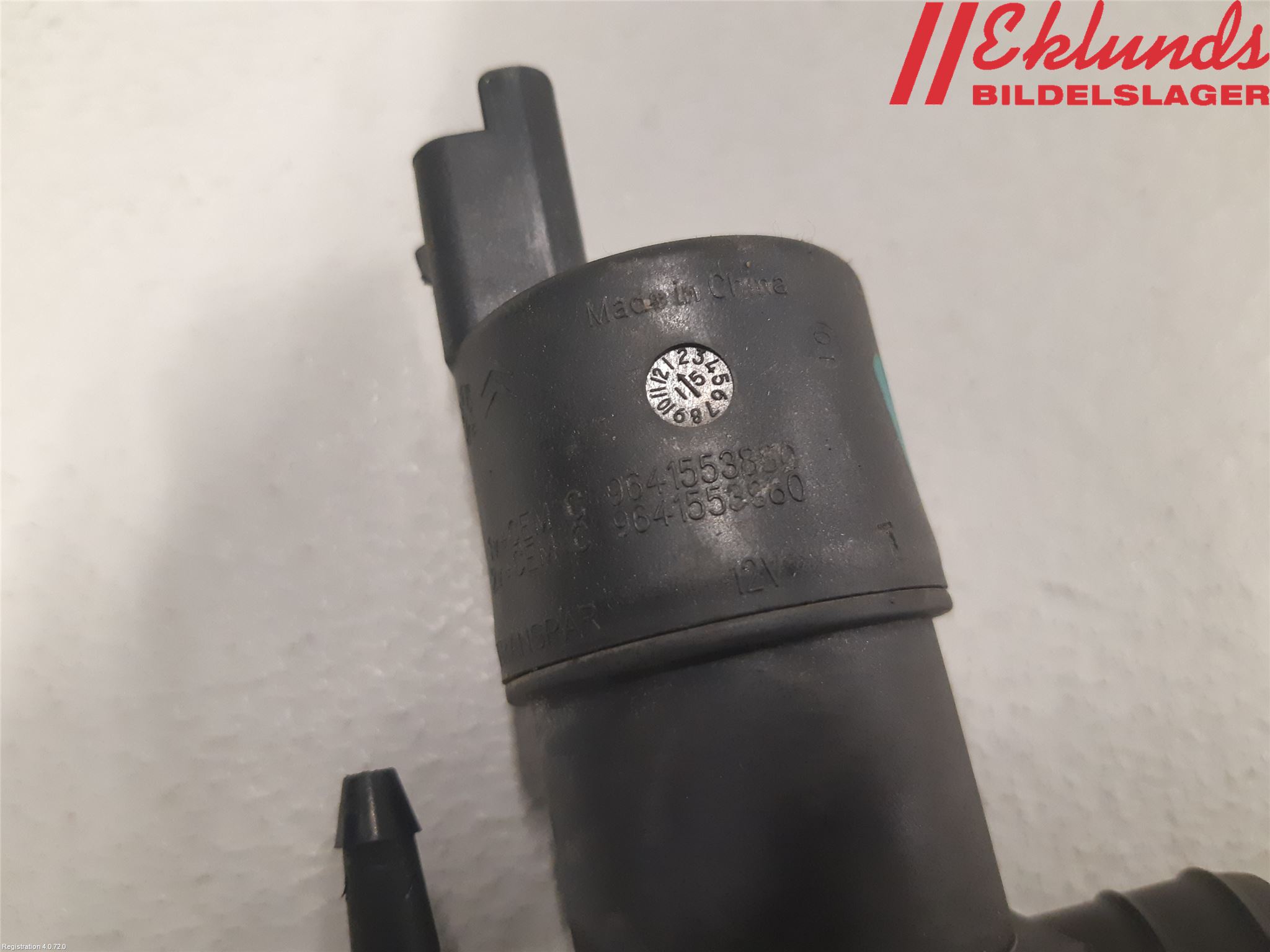 Nissan NV400 12-24 Spolarpump Vindruta
