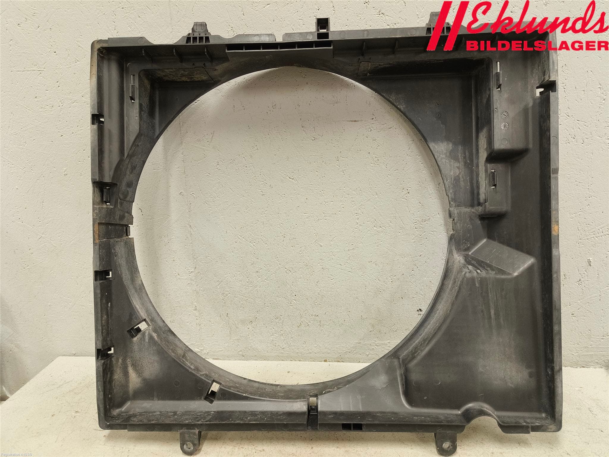 Nissan NAVARA 05-16 Kylfläktkåpa