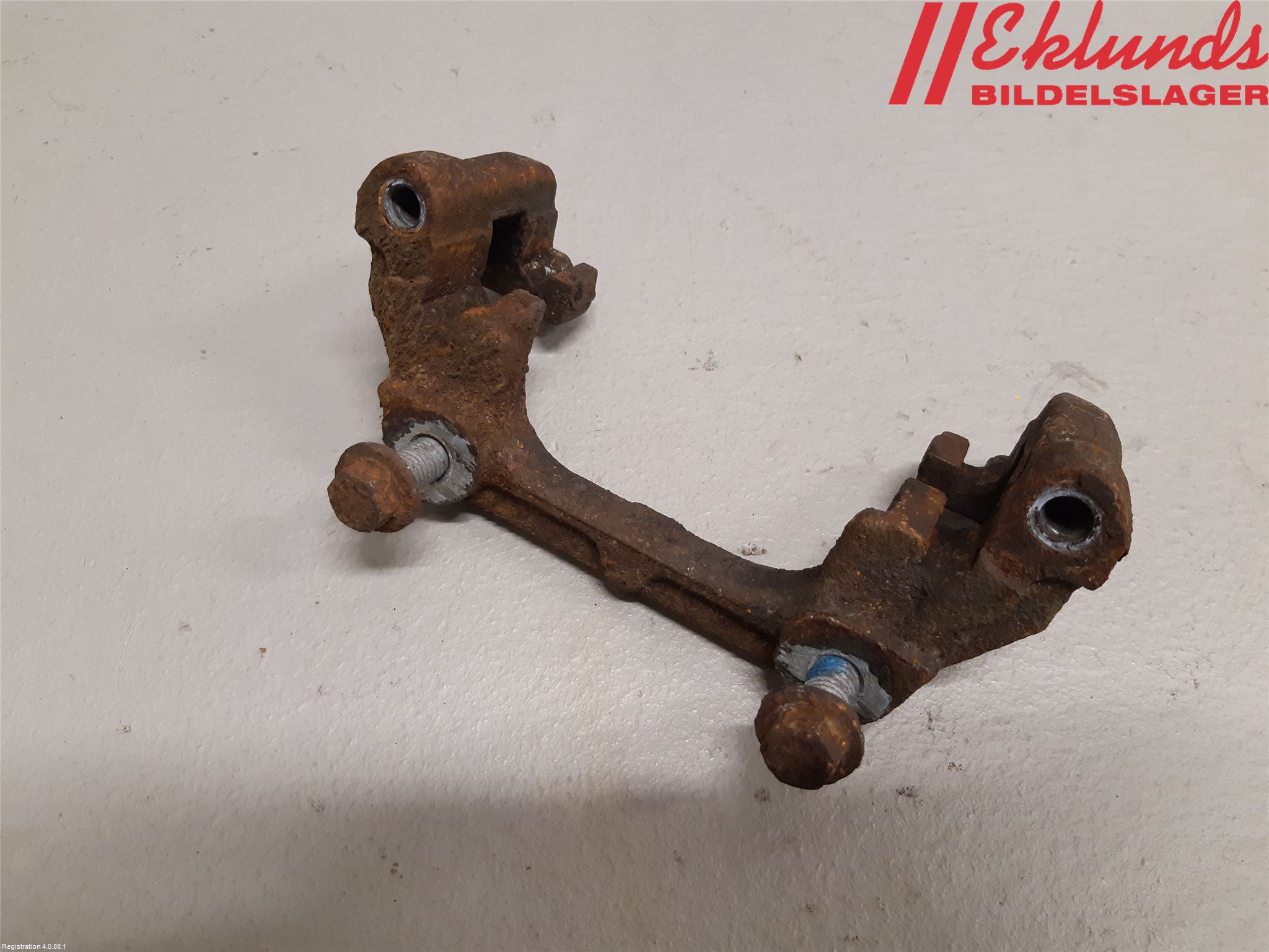 Volvo V40 12-19 Bromsokshållare