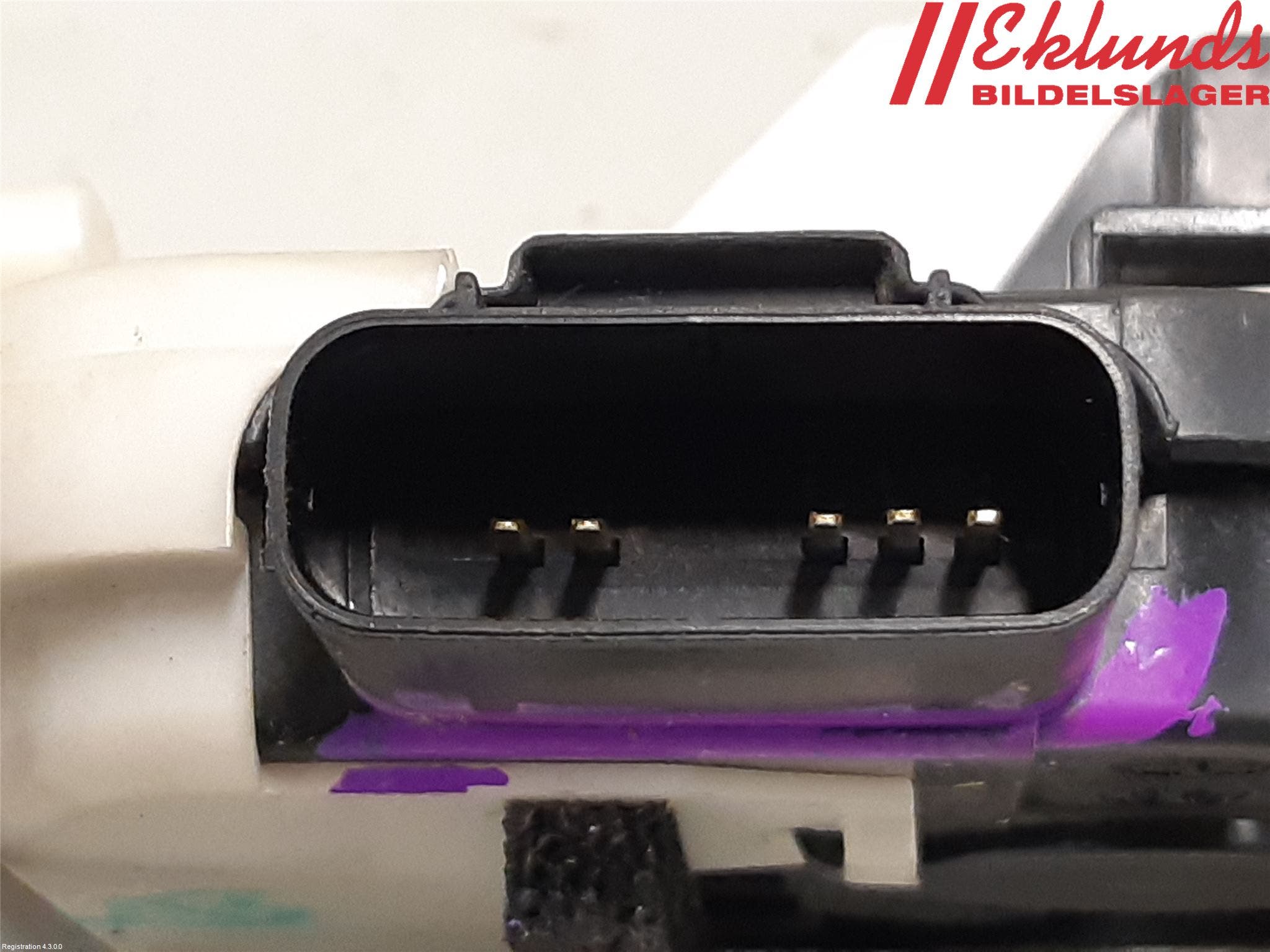 Hyundai SANTA FE 13-18 Låskista-Dörrlås