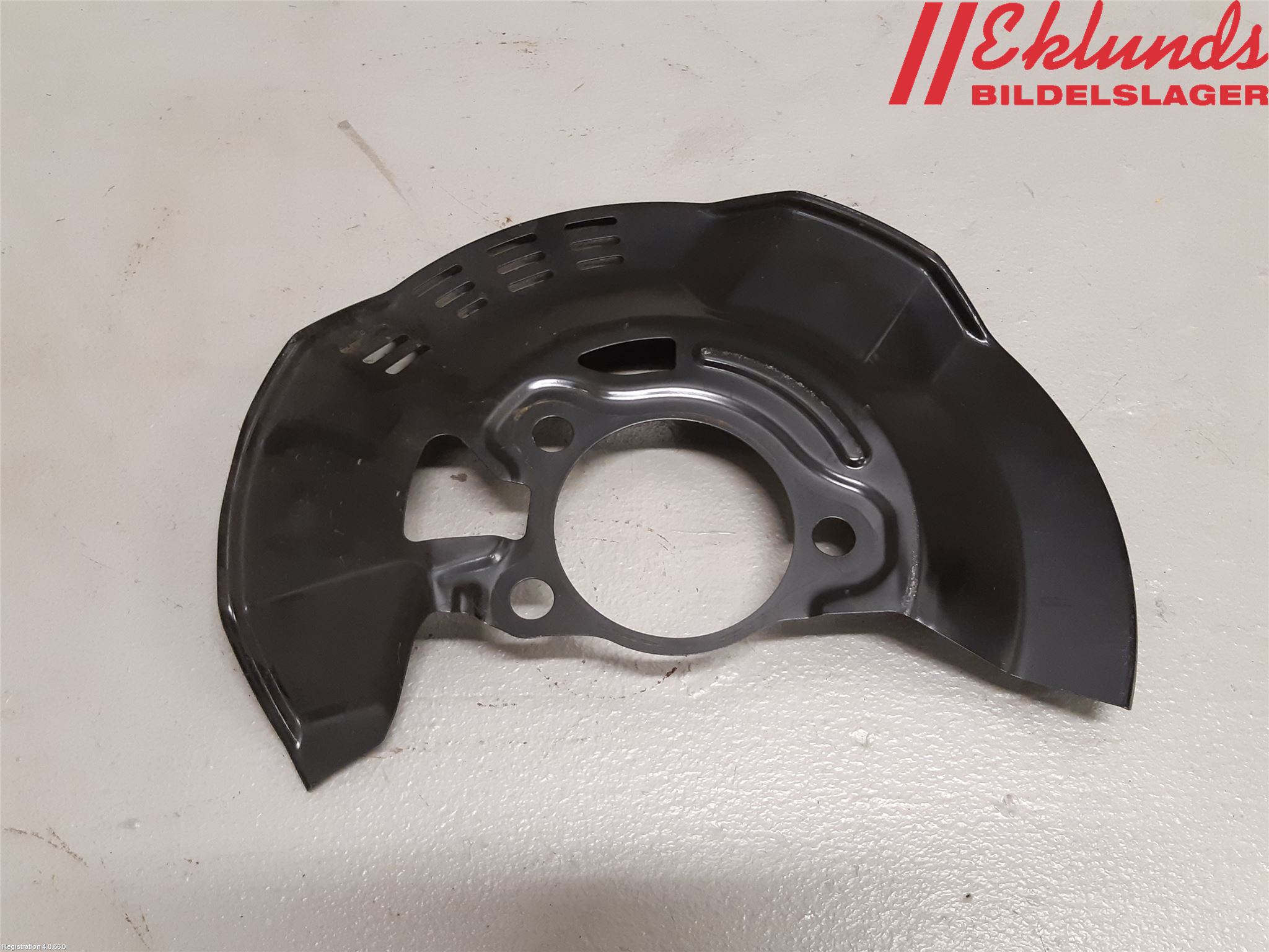 Toyota COROLLA 19- Bromssköld Fram