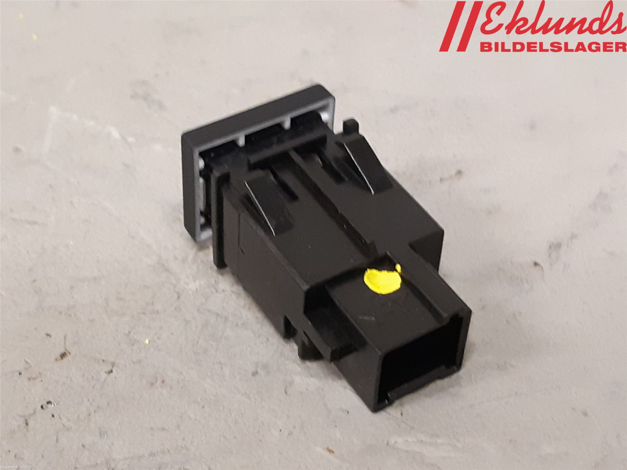 Iveco DAILY 14->> Strömställare Spegel