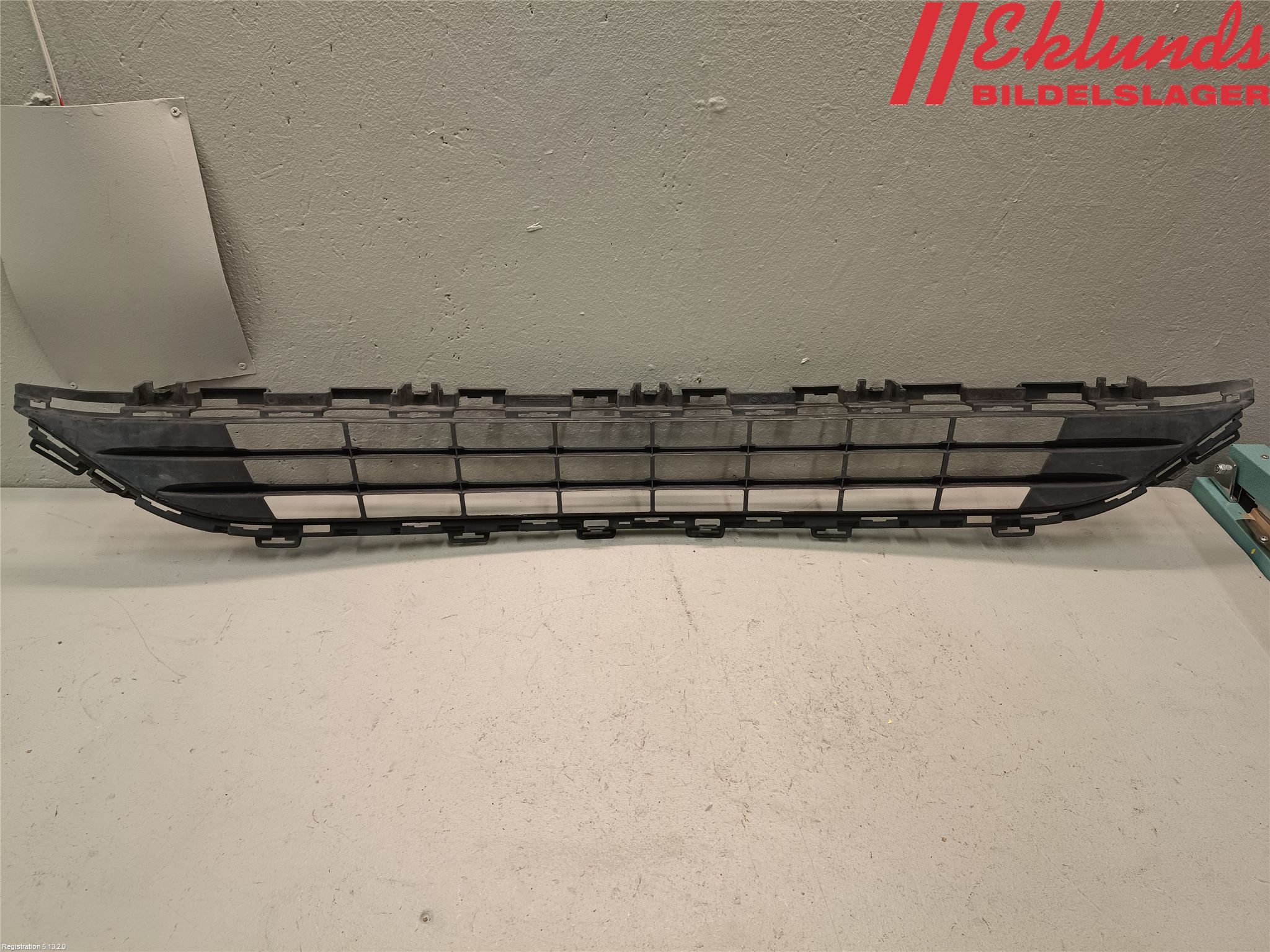Mercedes-Benz MB EQC (N293) 20- Stöt Utfyllnad-List-Grill