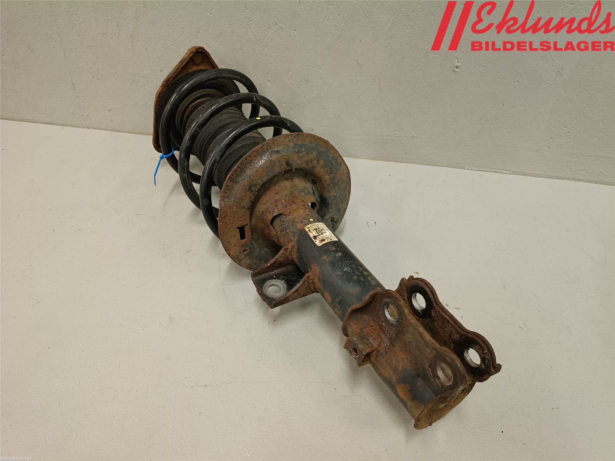Kia CEED 12-18 Fjäderben Fram Höger