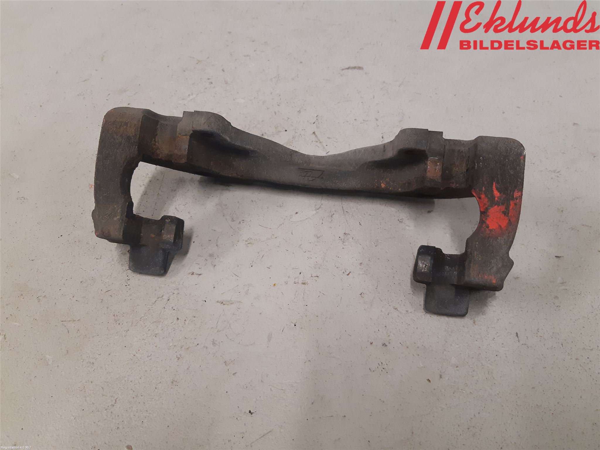 Toyota PROACE II 16- Bromsokshållare