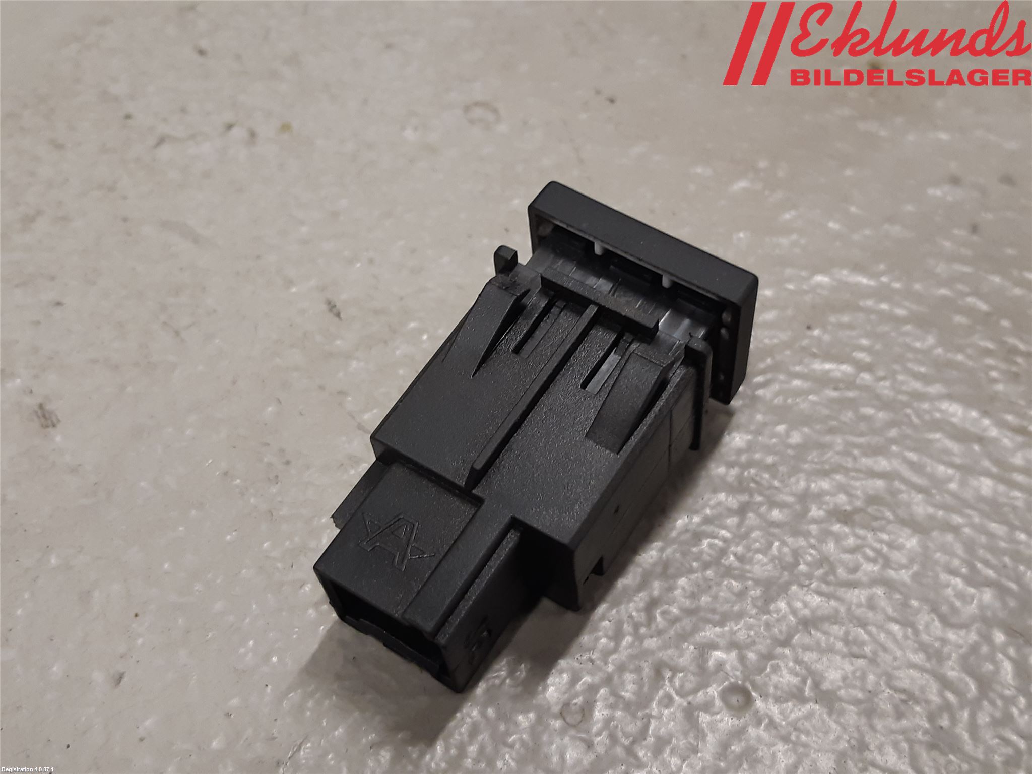 Iveco DAILY 14->> Strömställare Spegel