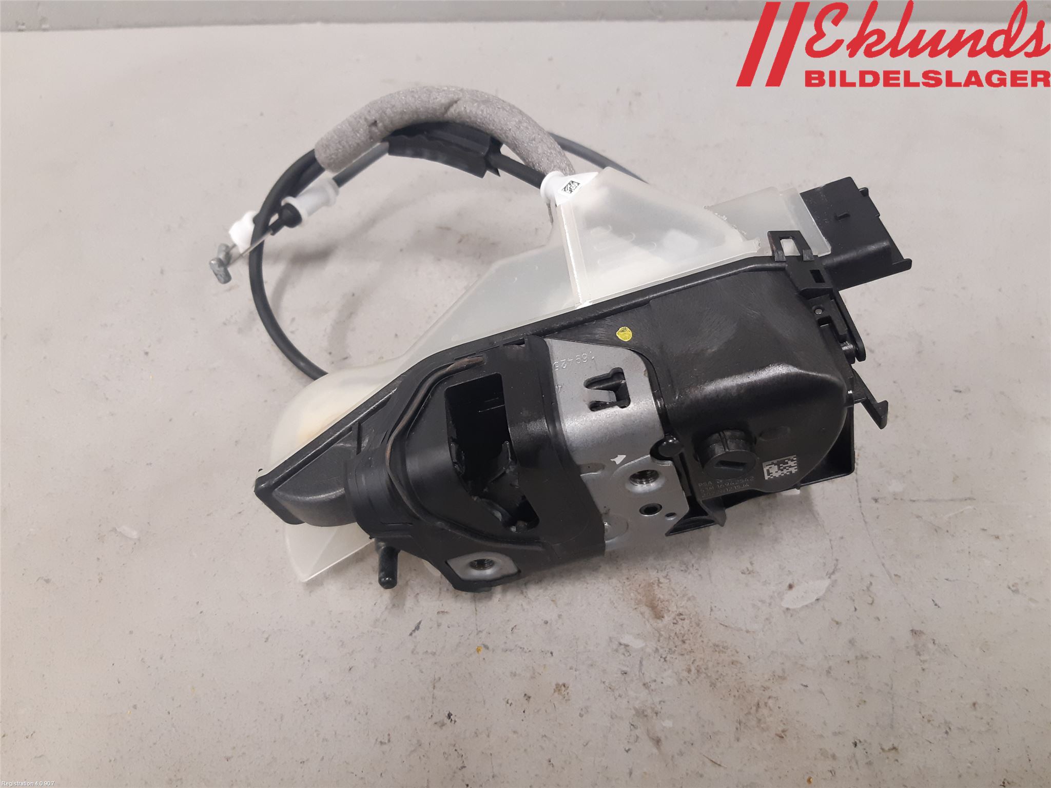 Toyota PROACE II 16- Låskista-Dörrlås