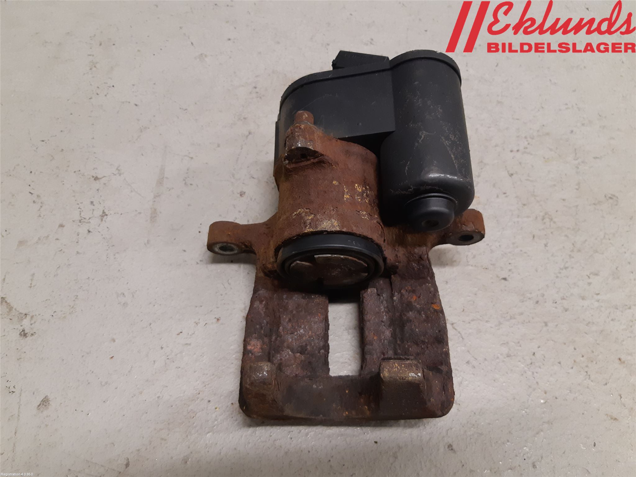 Volkswagen VW PASSAT 11-14 Bromsok Bak Höger