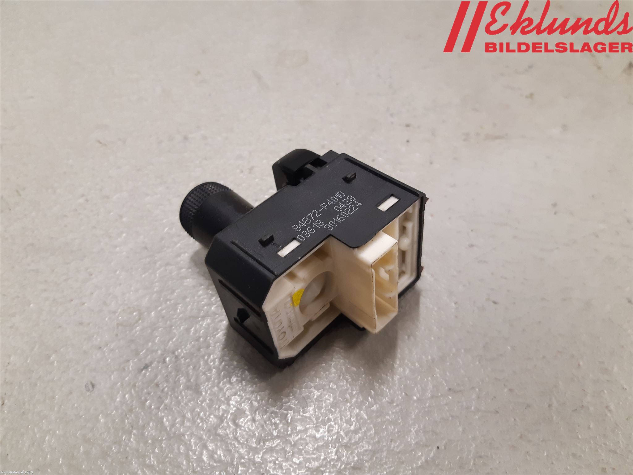 Toyota C-HR 16-23 Strömställare Spegel