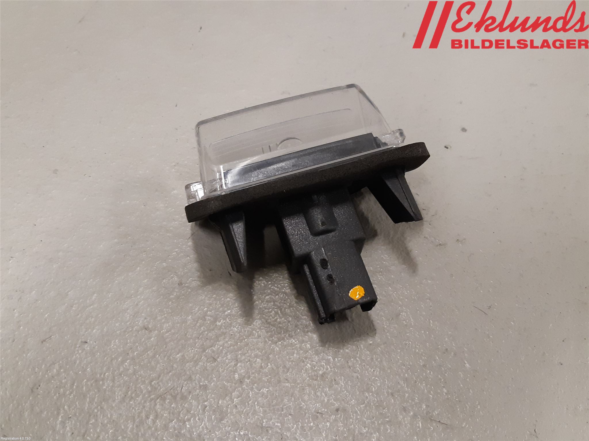 Toyota YARIS XP130 15-20 Skylt Belysning