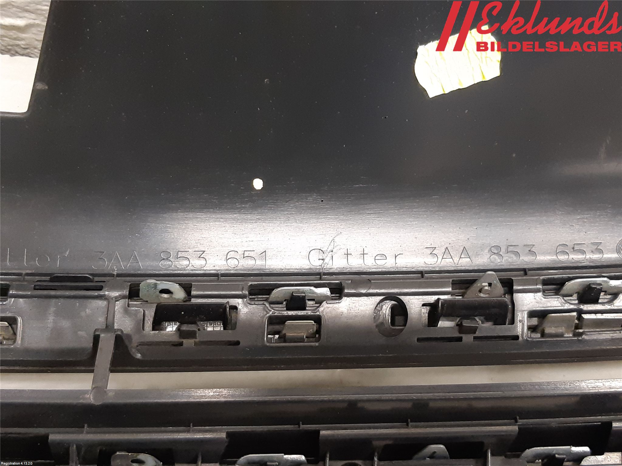 Volkswagen VW PASSAT 11-14 Grill Komp