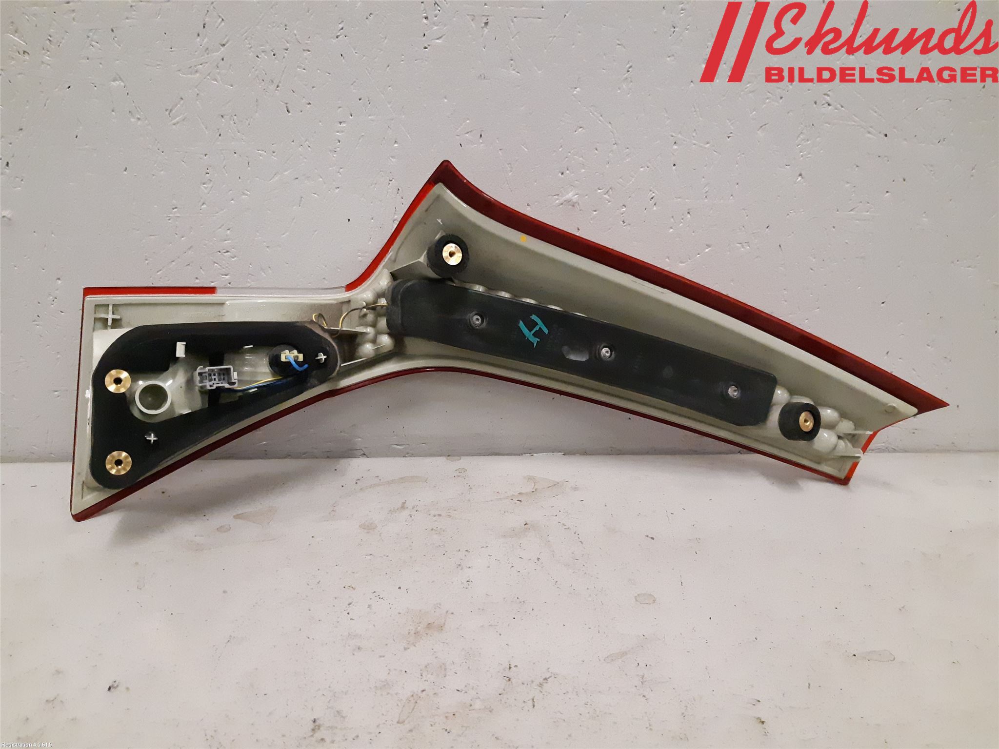 Volvo V70 08-13 Bakljus Lucka Hö