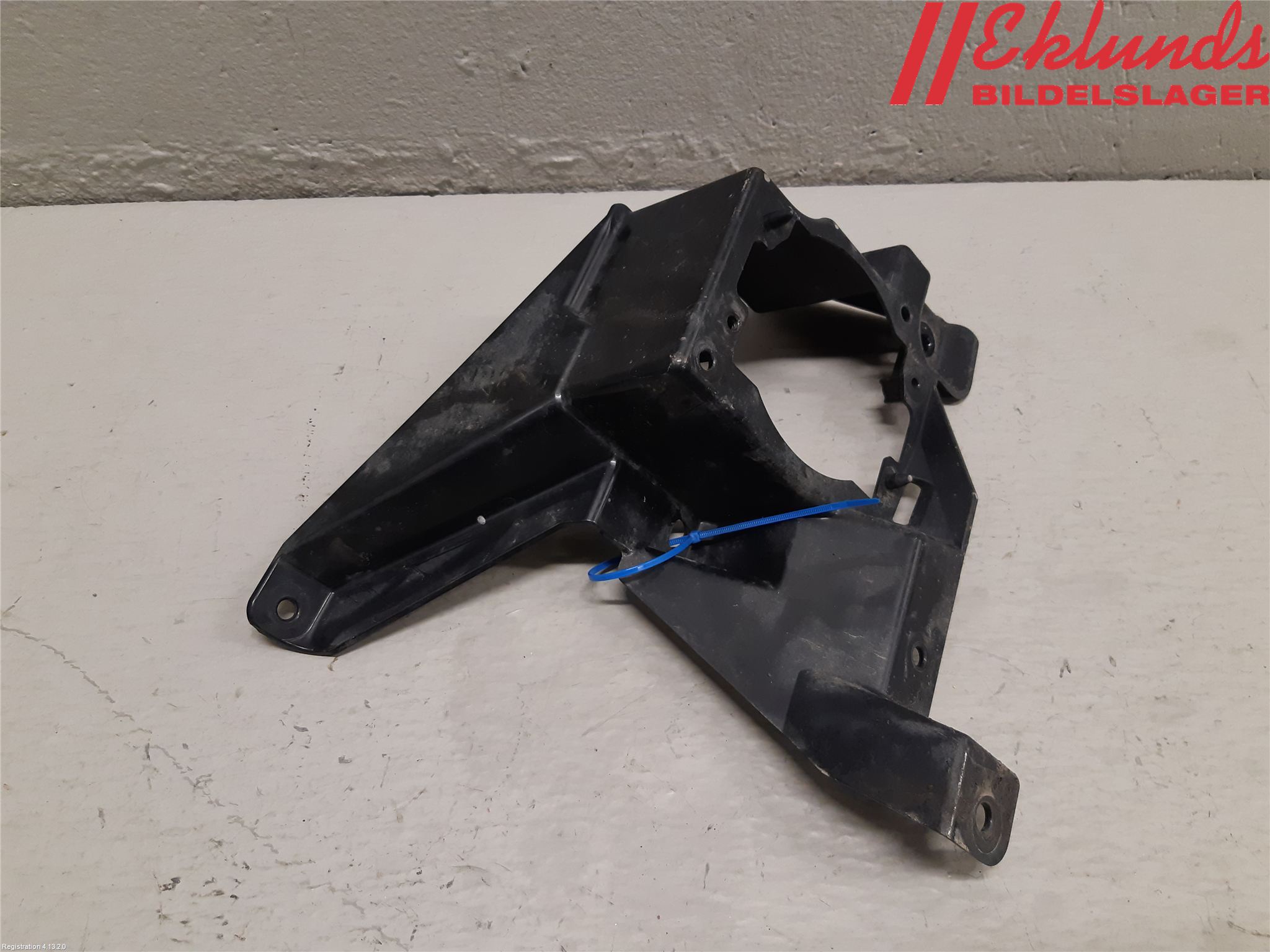 Ford MONDEO 15-22 Dimljussarg Fram